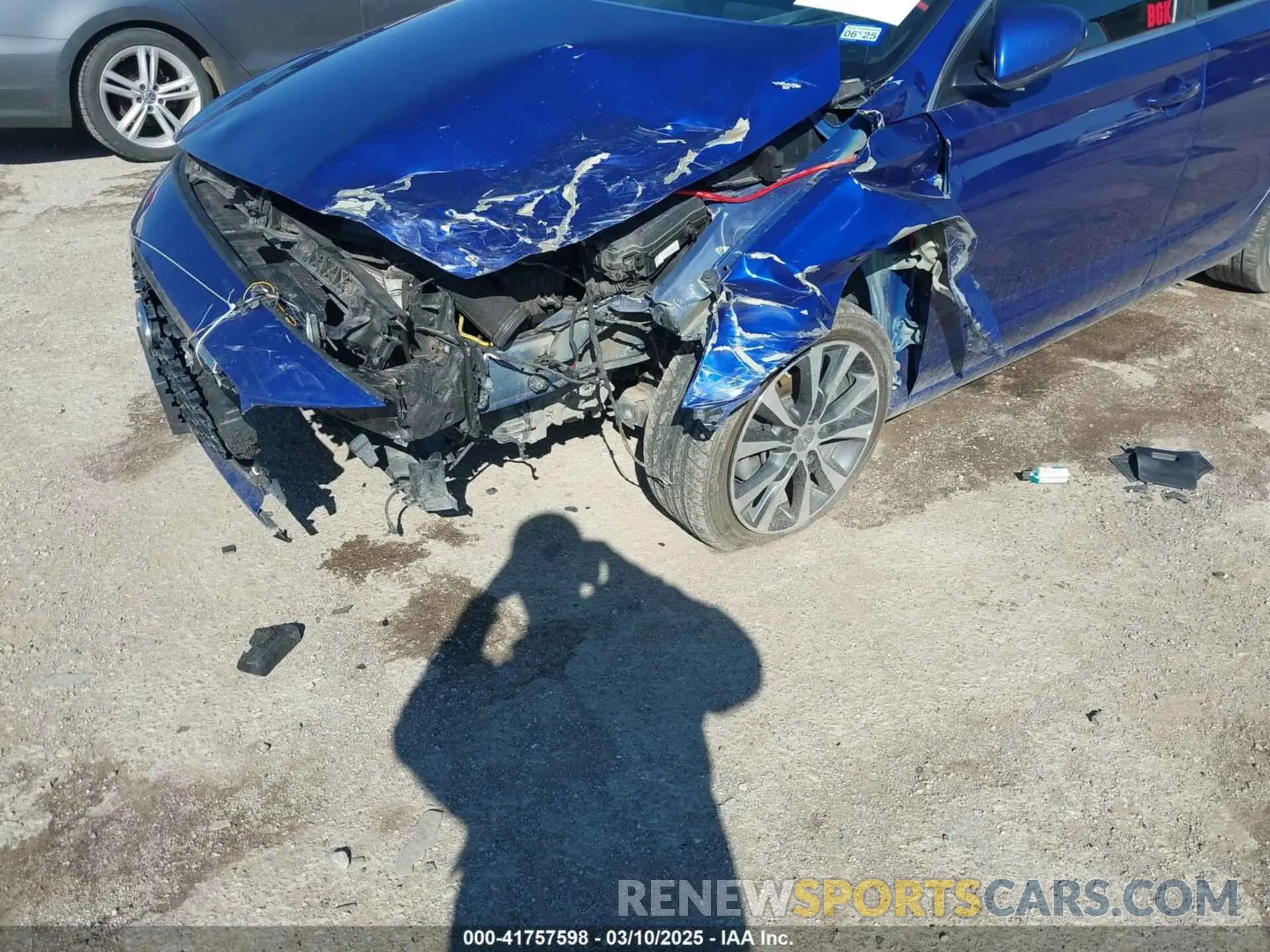 6 Фотография поврежденного автомобиля KMHH35LE4KU088198 HYUNDAI ELANTRA GT 2019