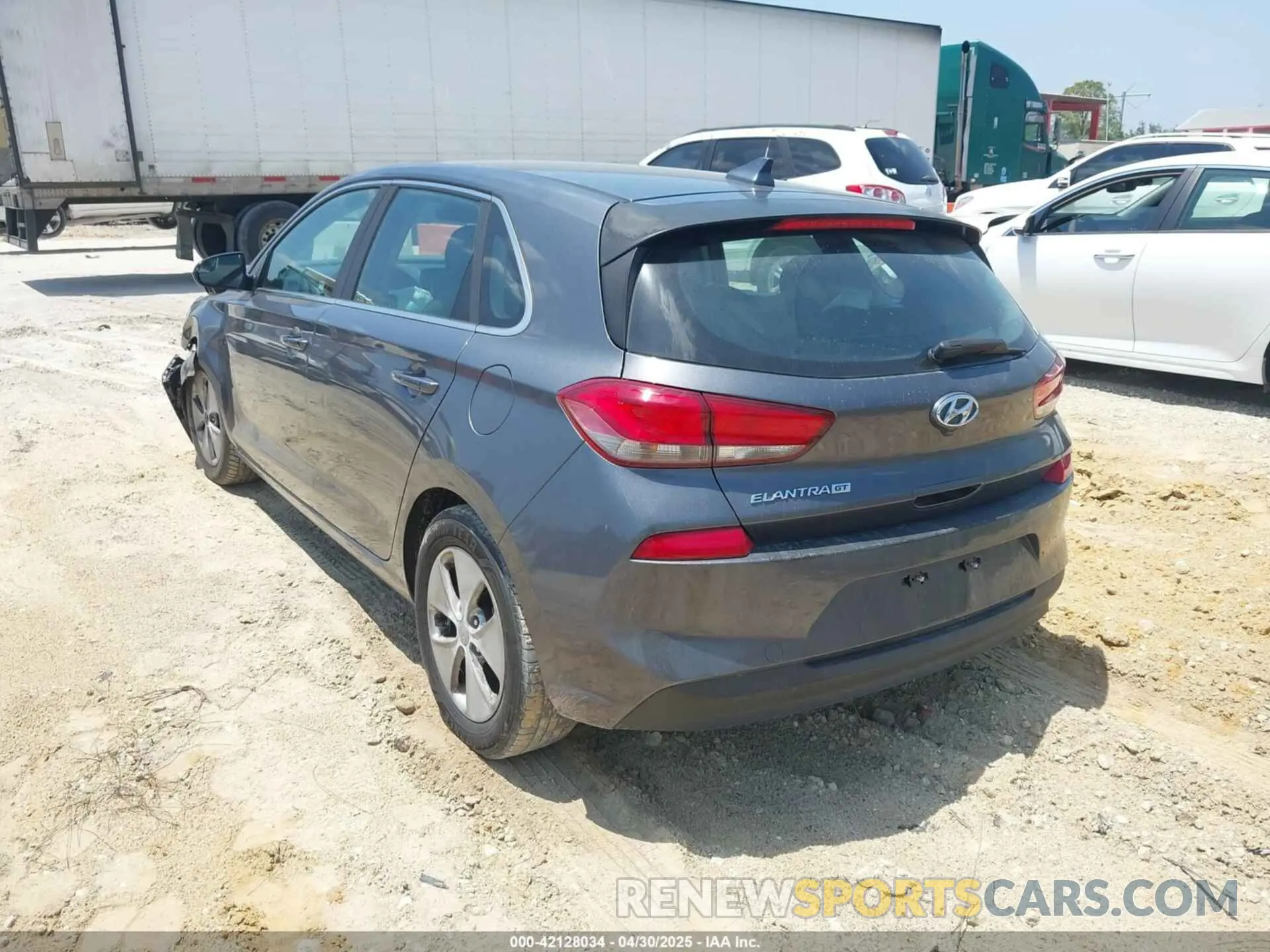 3 Фотография поврежденного автомобиля KMHH35LE4KU090095 HYUNDAI ELANTRA GT 2019