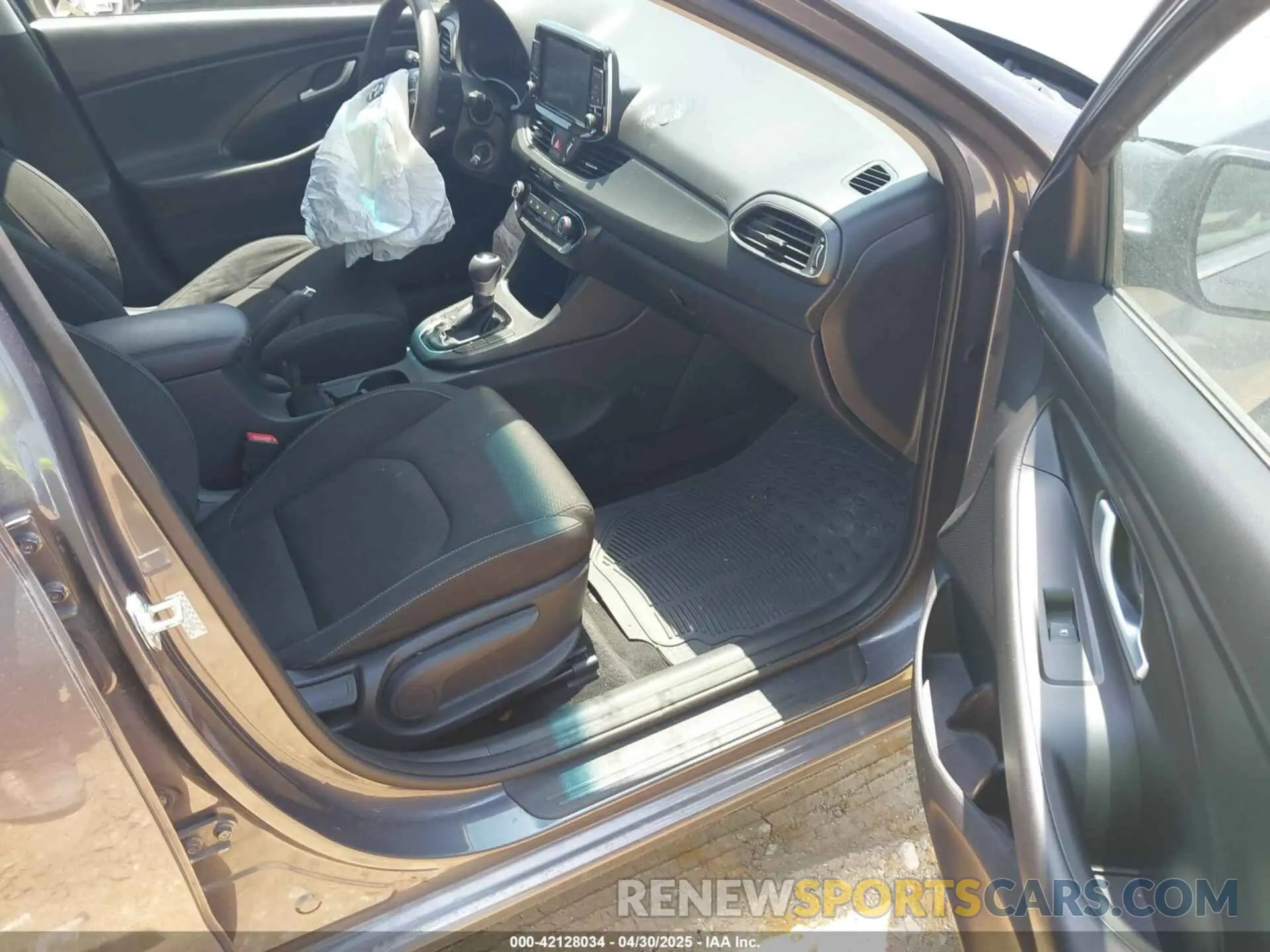 5 Фотография поврежденного автомобиля KMHH35LE4KU090095 HYUNDAI ELANTRA GT 2019