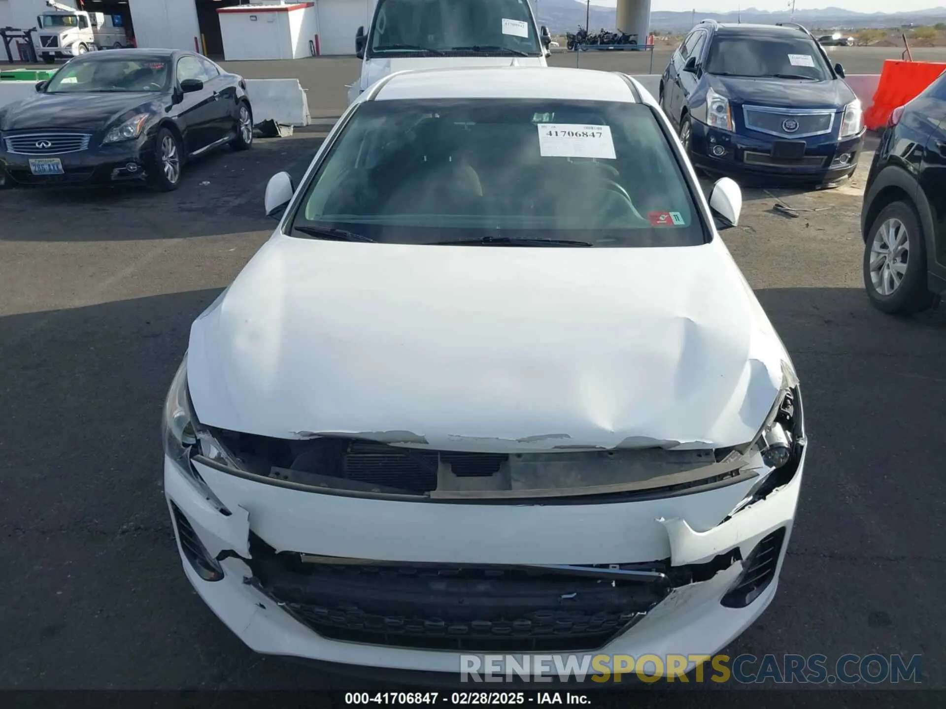 13 Photograph of a damaged car KMHH35LE7KU090303 HYUNDAI ELANTRA GT 2019