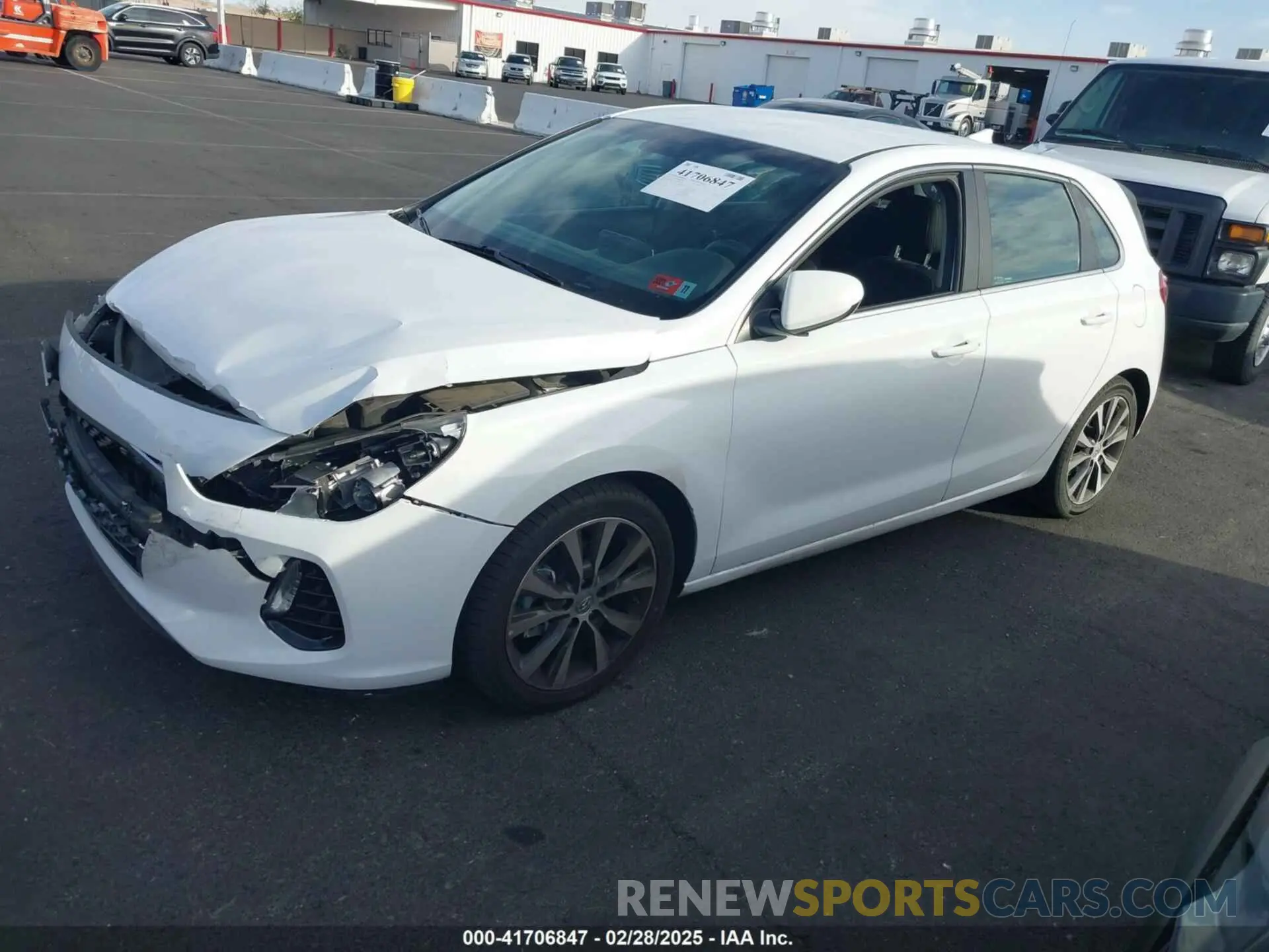 18 Photograph of a damaged car KMHH35LE7KU090303 HYUNDAI ELANTRA GT 2019