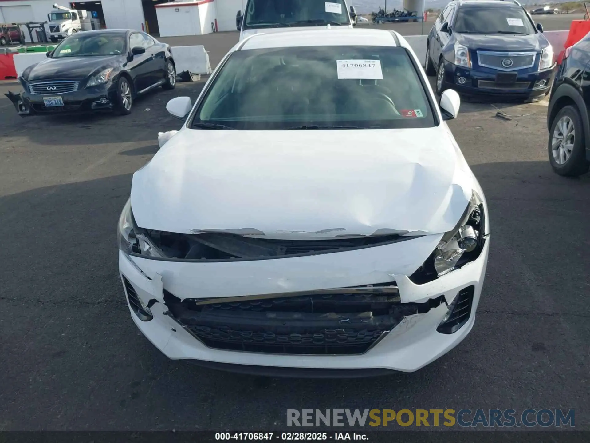 6 Photograph of a damaged car KMHH35LE7KU090303 HYUNDAI ELANTRA GT 2019