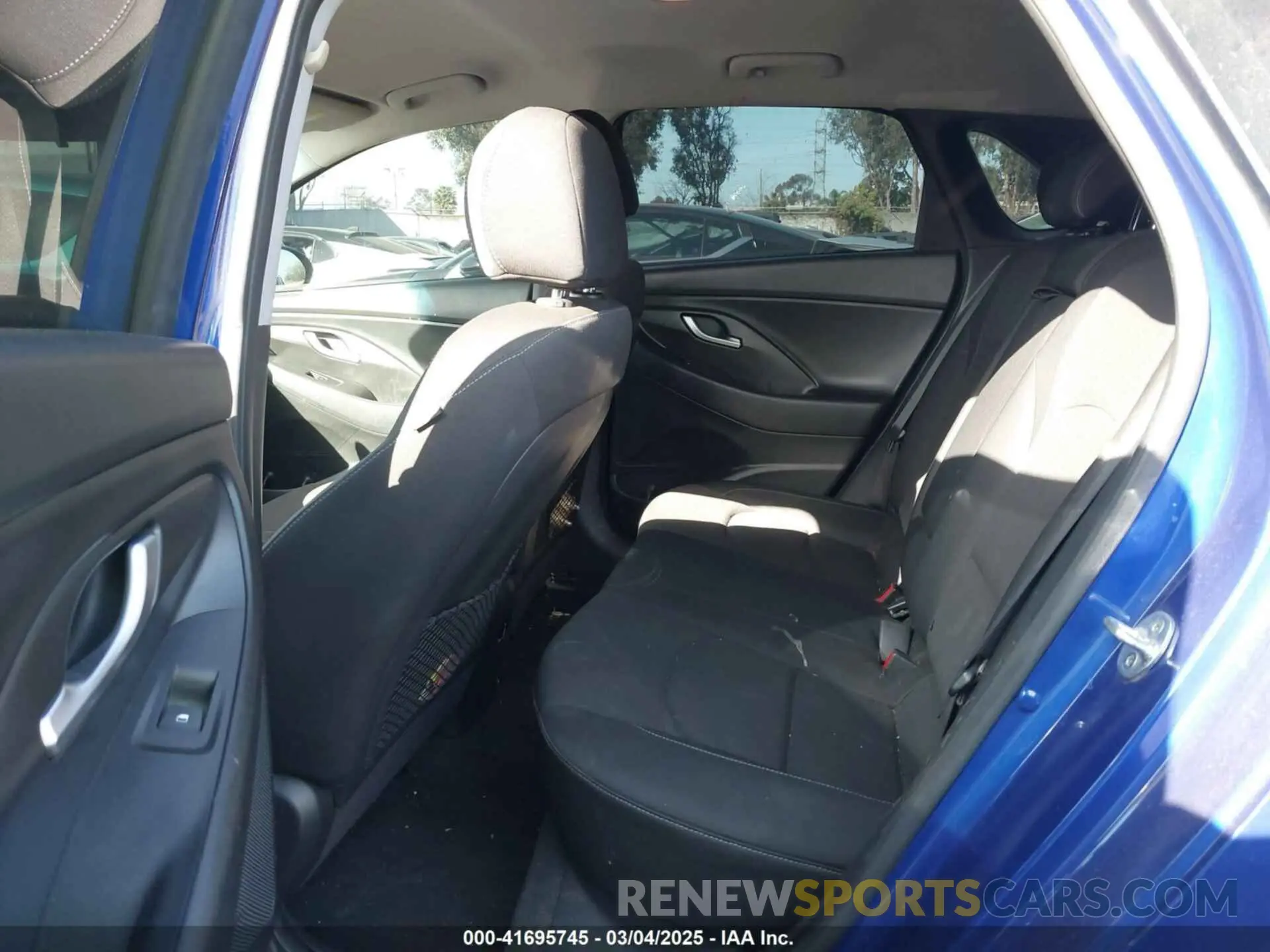 21 Photograph of a damaged car KMHH35LE7KU091600 HYUNDAI ELANTRA GT 2019