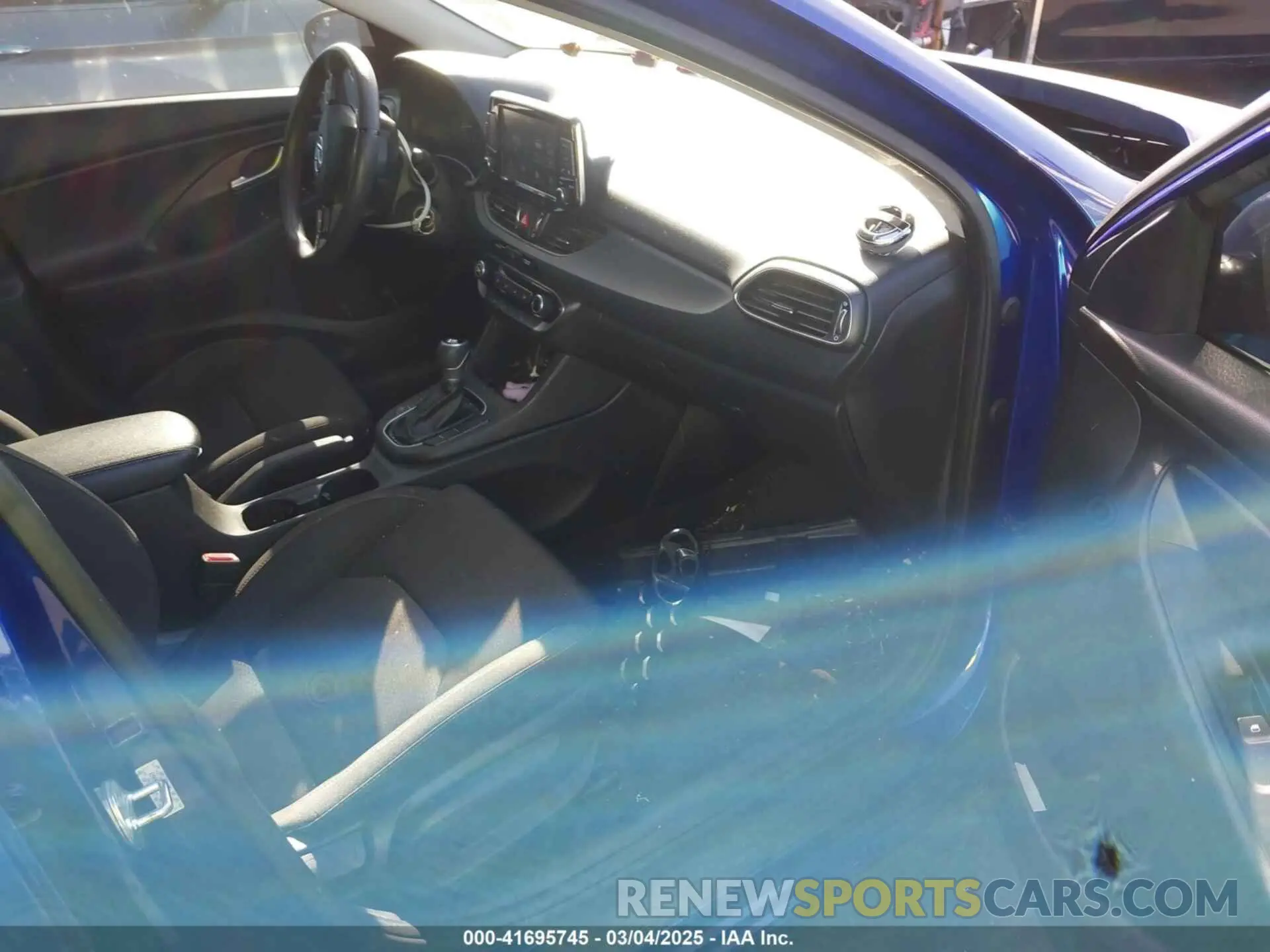 5 Photograph of a damaged car KMHH35LE7KU091600 HYUNDAI ELANTRA GT 2019