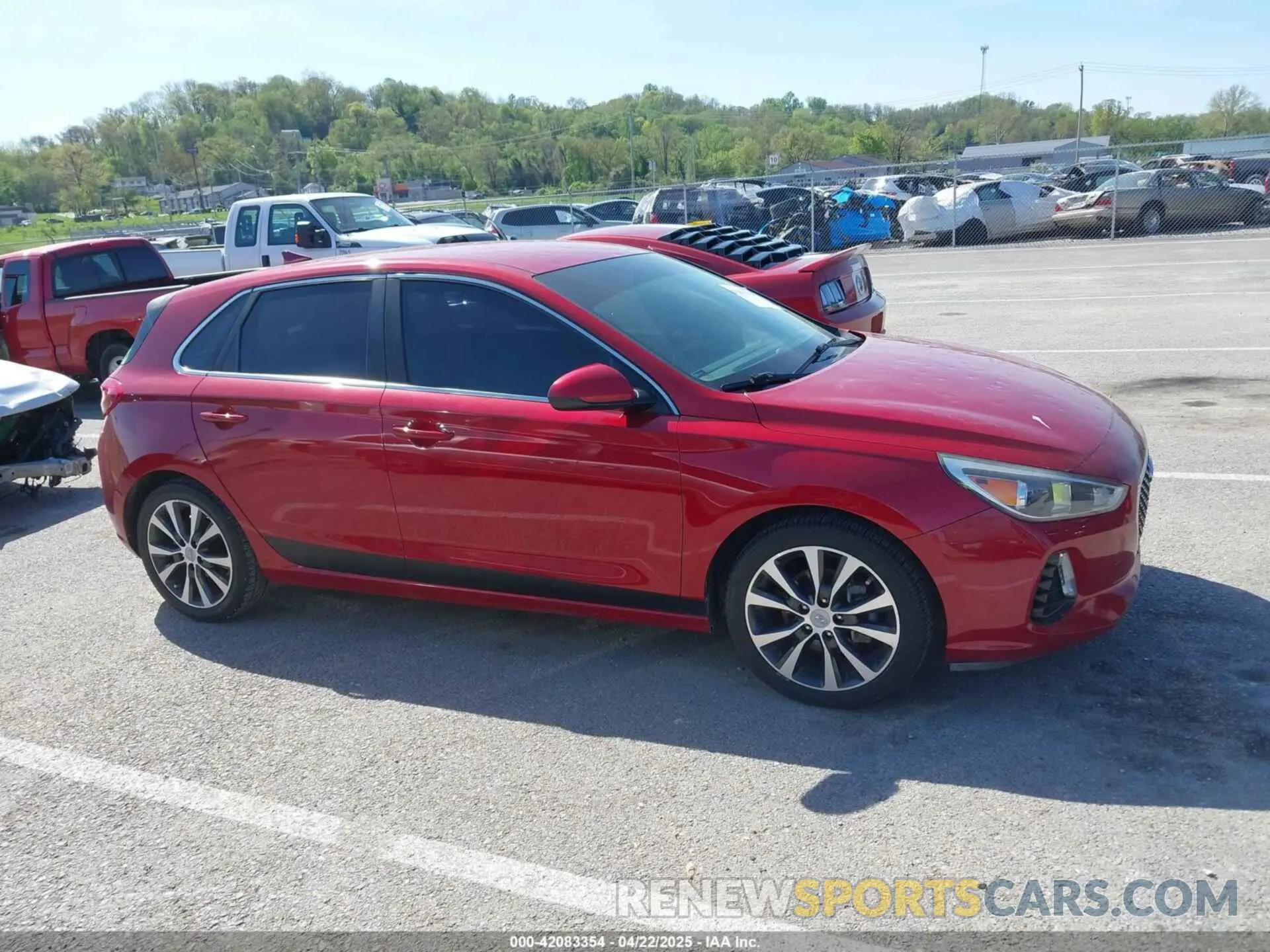 13 Photograph of a damaged car KMHH35LE7KU094657 HYUNDAI ELANTRA GT 2019