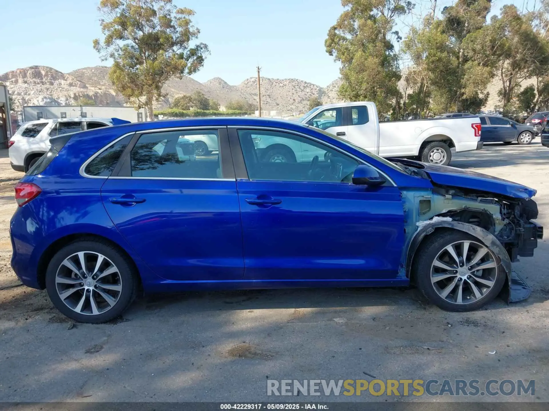 14 Photograph of a damaged car KMHH35LEXKU118532 HYUNDAI ELANTRA GT 2019