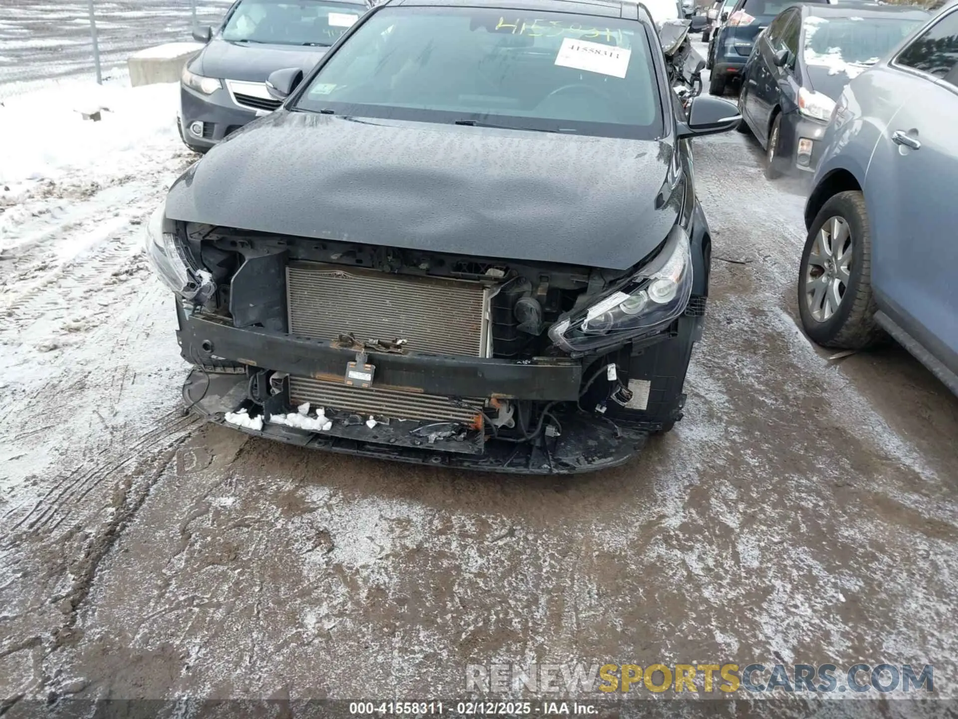 6 Photograph of a damaged car KMHH55LC4KU106319 HYUNDAI ELANTRA GT 2019