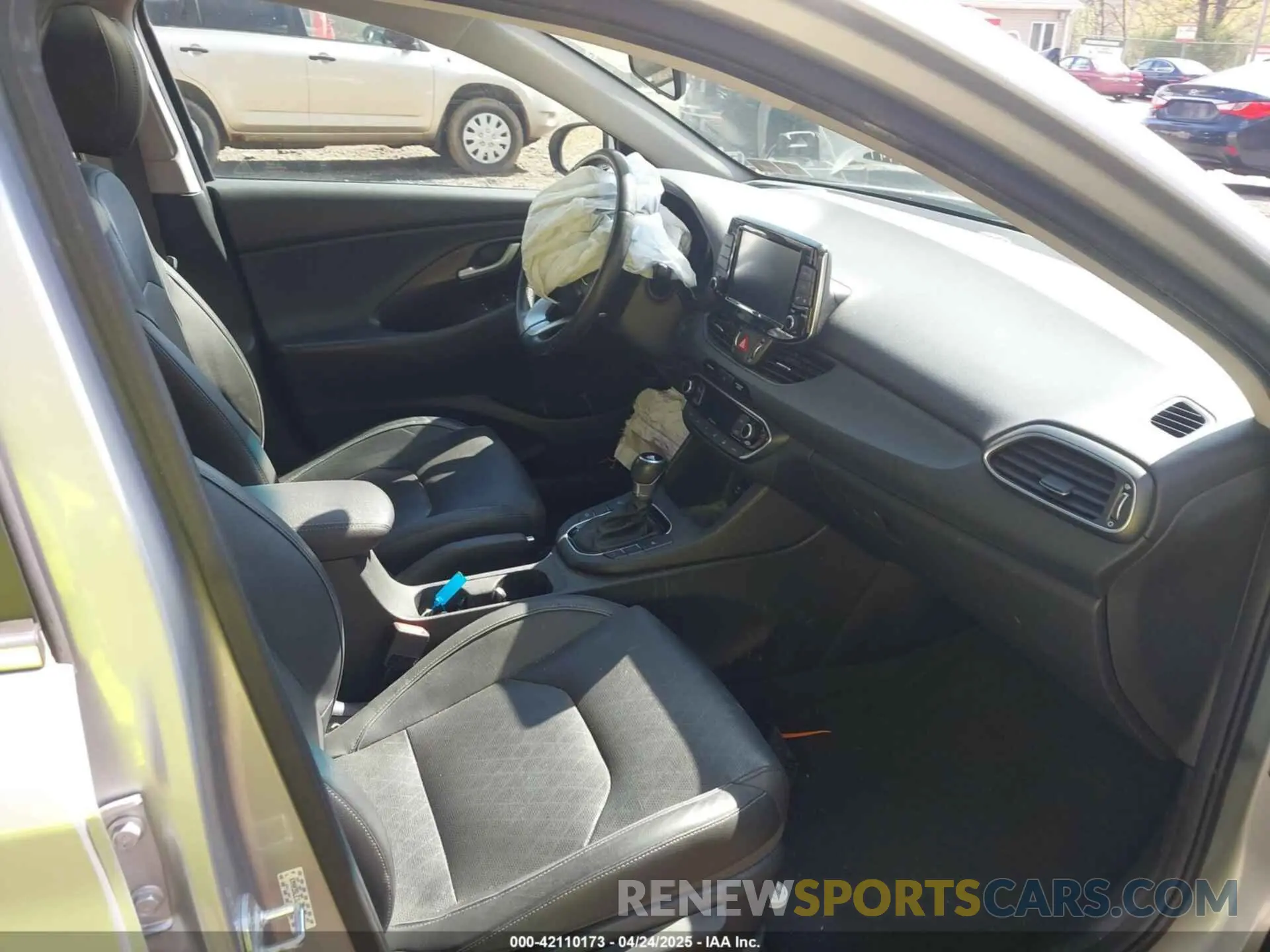 5 Фотография поврежденного автомобиля KMHH35LE1LU146270 HYUNDAI ELANTRA GT 2020
