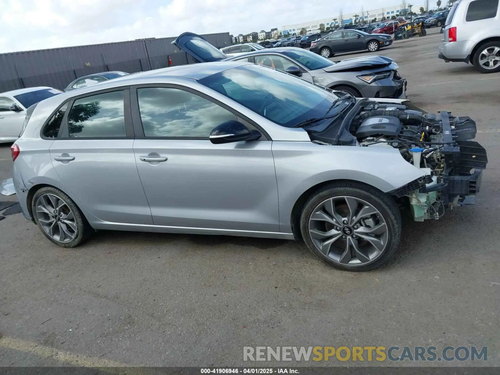 14 Photograph of a damaged car KMHH55LC5LU132008 HYUNDAI ELANTRA GT 2020