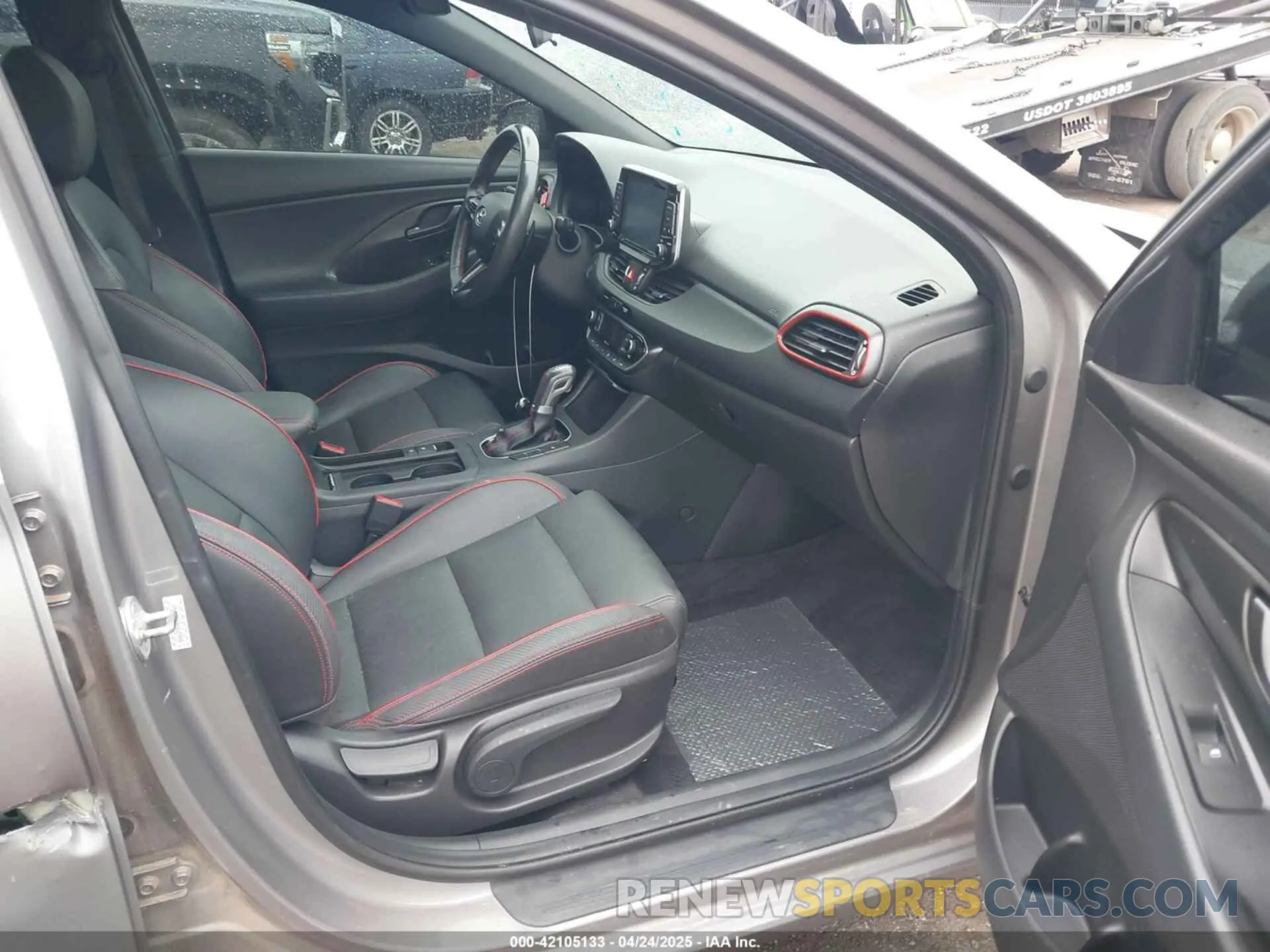 5 Photograph of a damaged car KMHH55LC8LU127949 HYUNDAI ELANTRA GT 2020
