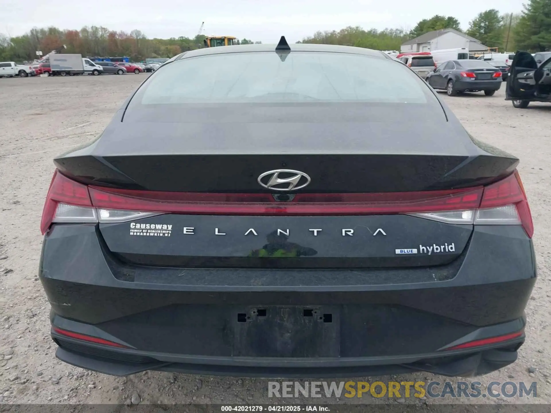 17 Photograph of a damaged car KMHLM4AJ0MU008402 HYUNDAI ELANTRA HYBRID 2021