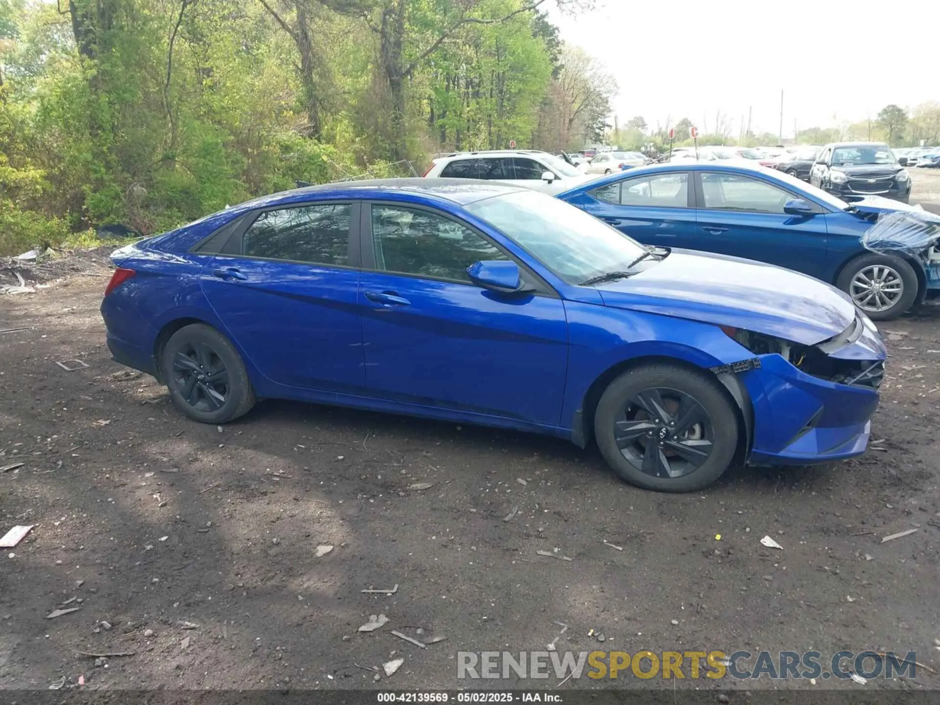 13 Photograph of a damaged car KMHLM4AJ0NU023998 HYUNDAI ELANTRA HYBRID 2022