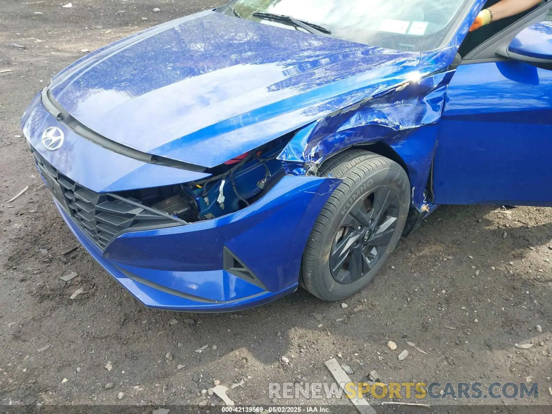 6 Photograph of a damaged car KMHLM4AJ0NU023998 HYUNDAI ELANTRA HYBRID 2022