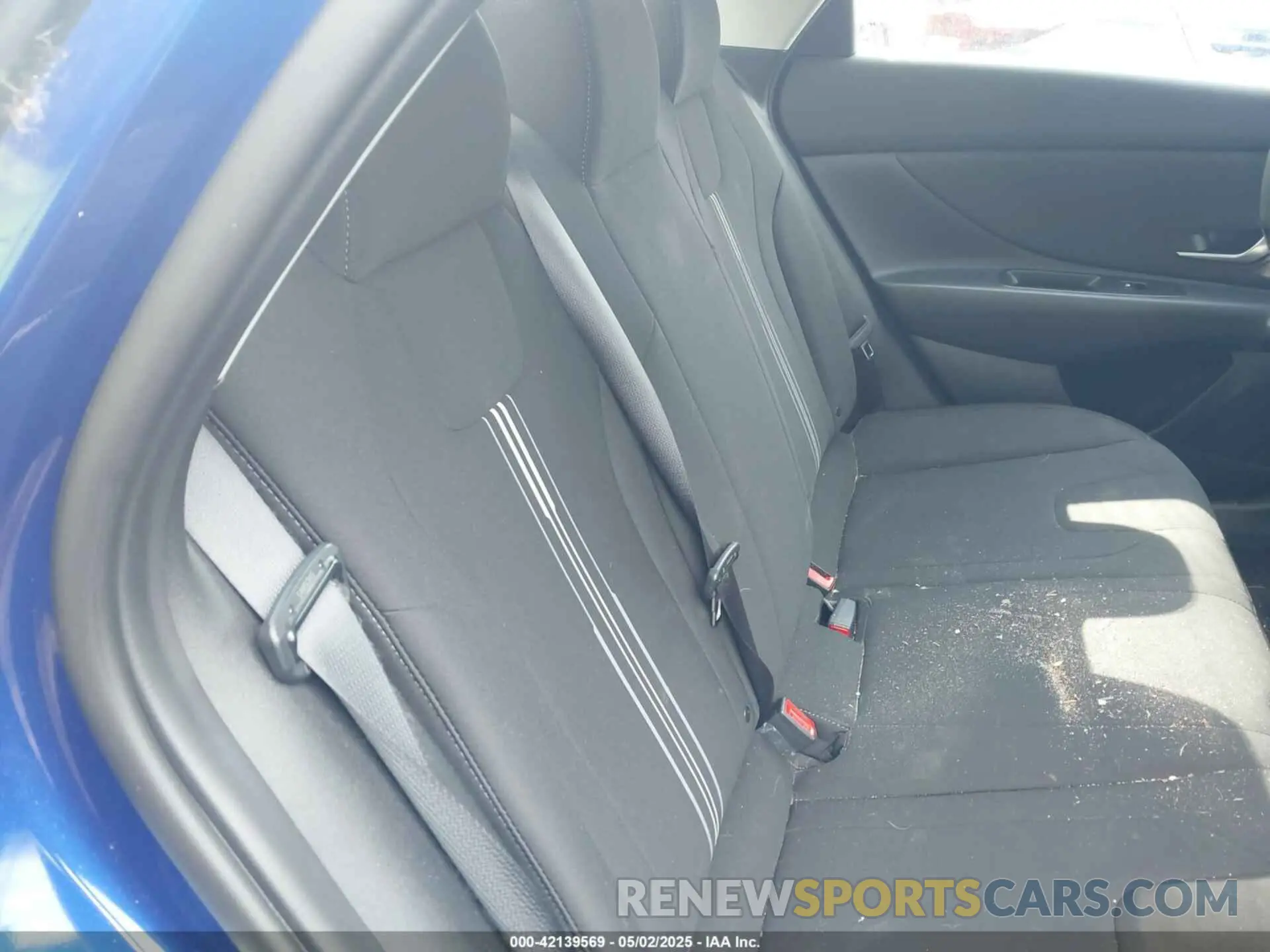 8 Photograph of a damaged car KMHLM4AJ0NU023998 HYUNDAI ELANTRA HYBRID 2022