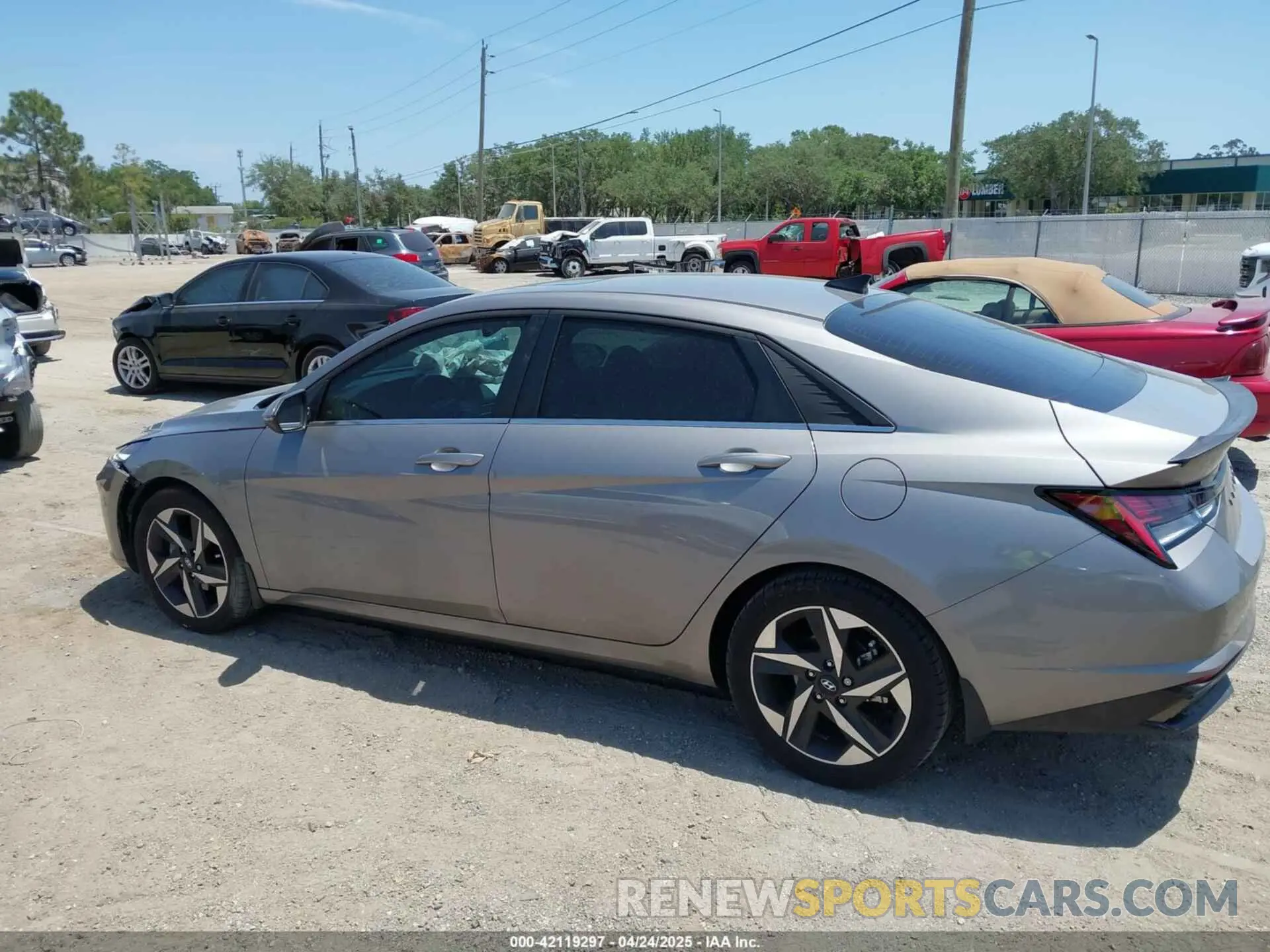 15 Photograph of a damaged car KMHLN4AJ1NU027118 HYUNDAI ELANTRA HYBRID 2022