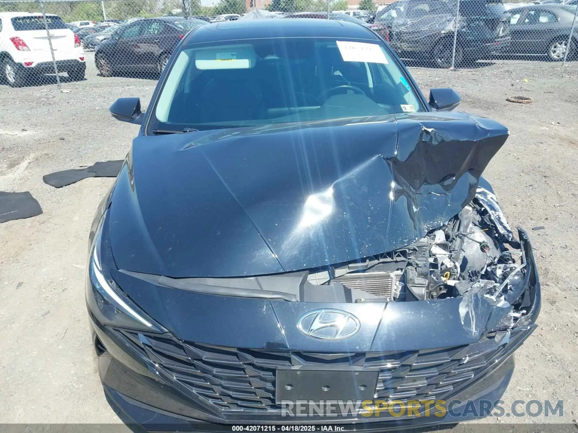 12 Photograph of a damaged car KMHLN4AJ8NU014611 HYUNDAI ELANTRA HYBRID 2022