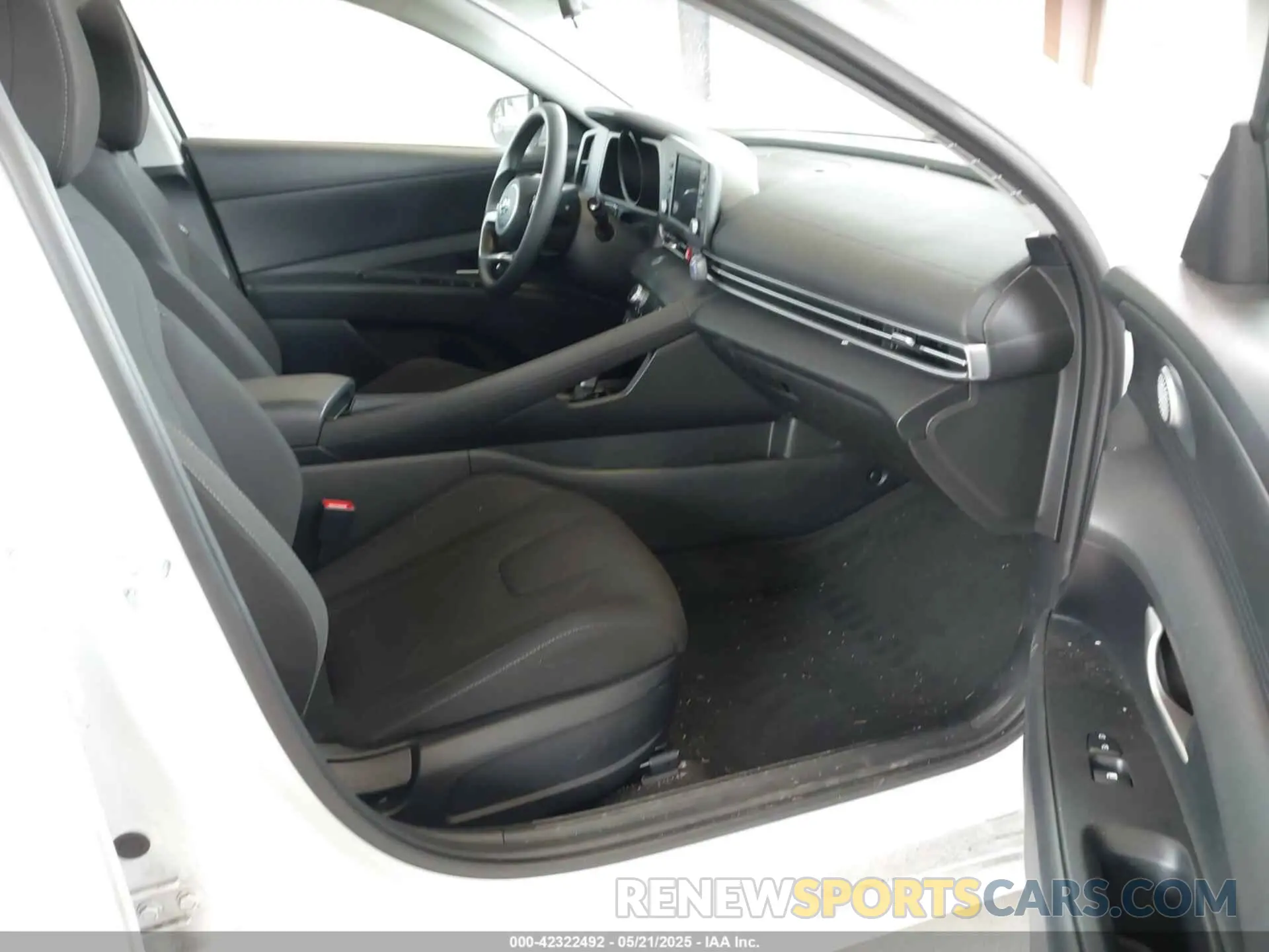 5 Фотография поврежденного автомобиля KMHLM4AJ2PU082893 HYUNDAI ELANTRA HYBRID 2023