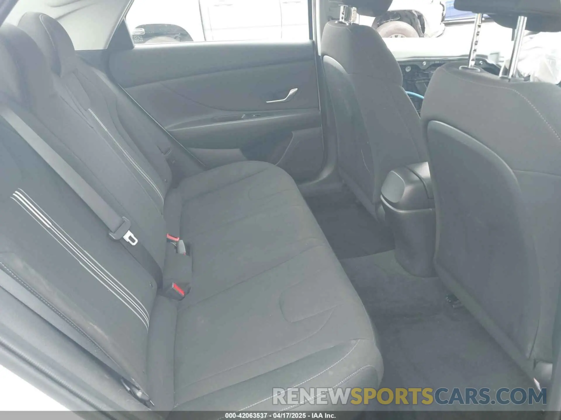 8 Фотография поврежденного автомобиля KMHLM4AJ4PU086802 HYUNDAI ELANTRA HYBRID 2023