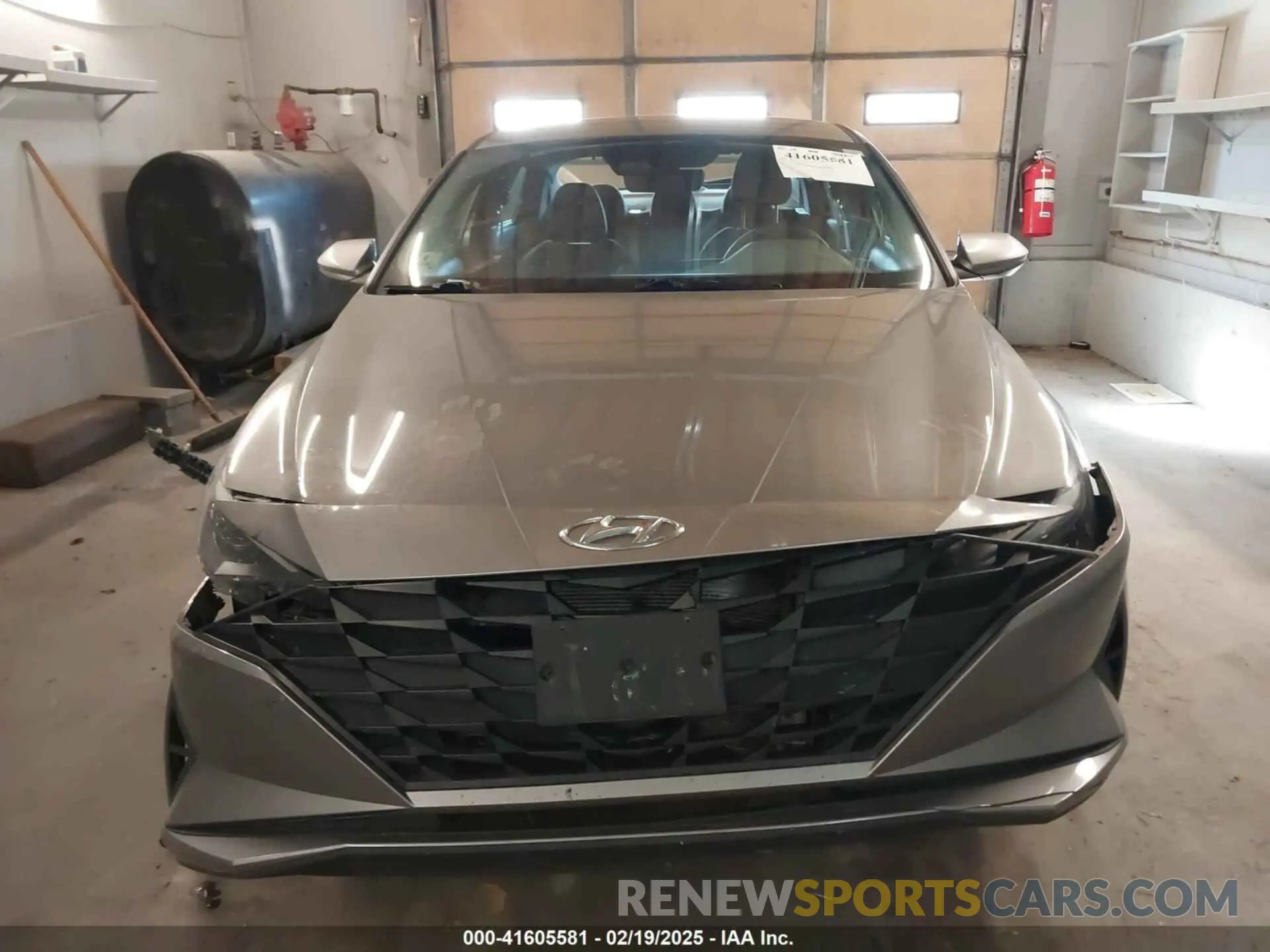 12 Фотография поврежденного автомобиля KMHLM4AJ5PU069782 HYUNDAI ELANTRA HYBRID 2023
