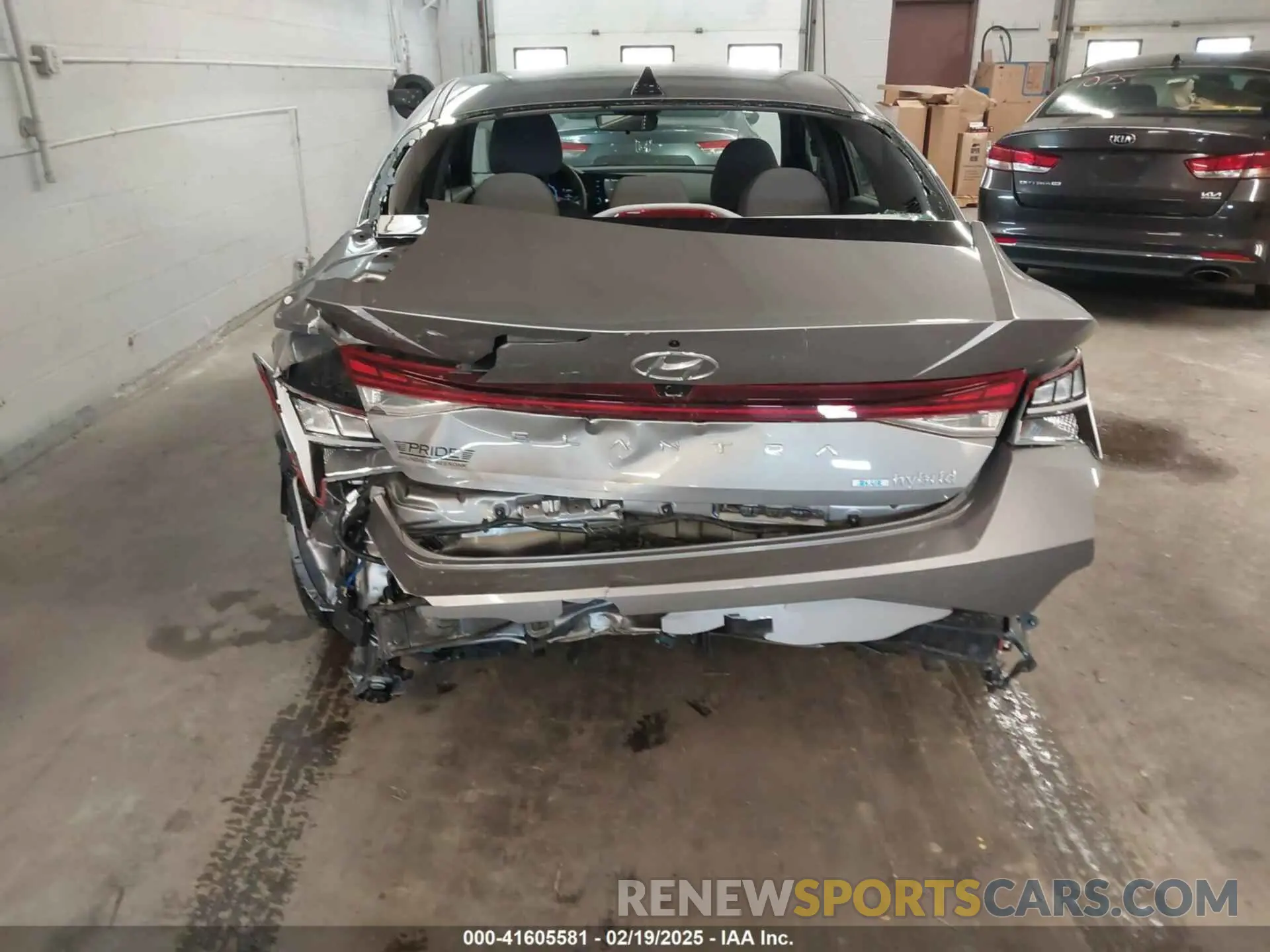 16 Фотография поврежденного автомобиля KMHLM4AJ5PU069782 HYUNDAI ELANTRA HYBRID 2023