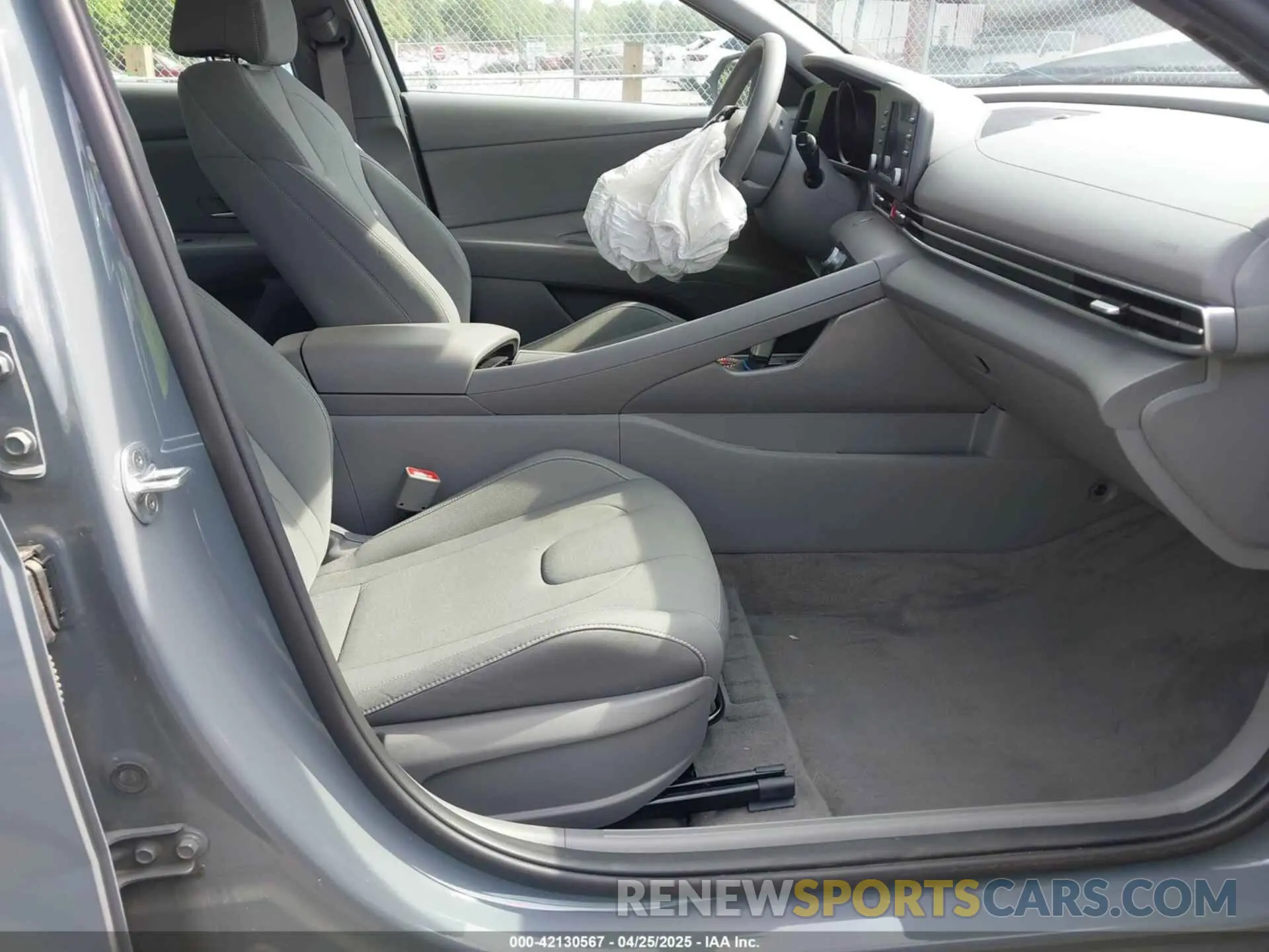 5 Photograph of a damaged car KMHLM4AJ6PU033809 HYUNDAI ELANTRA HYBRID 2023