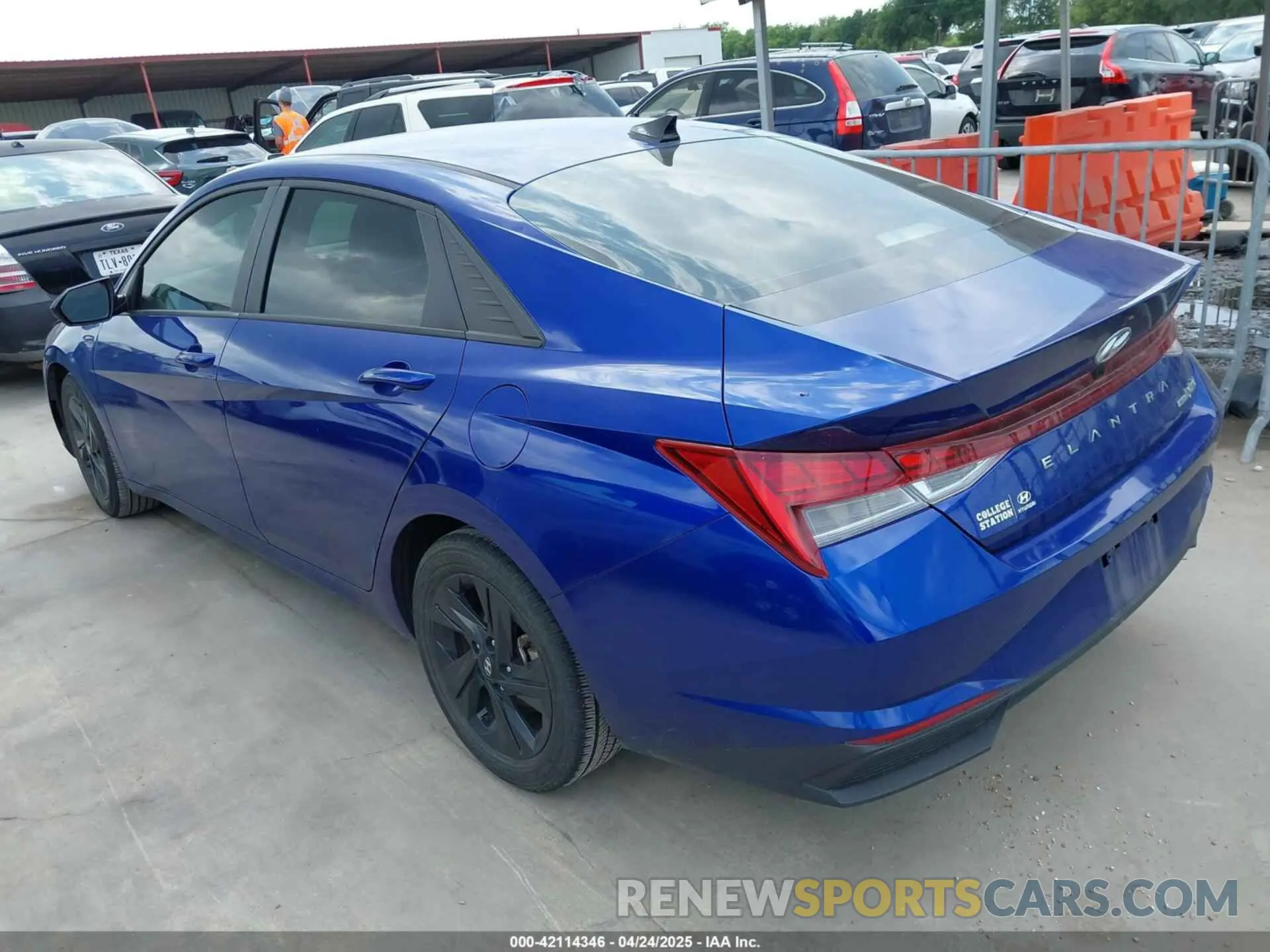 3 Photograph of a damaged car KMHLM4AJ8PU033326 HYUNDAI ELANTRA HYBRID 2023