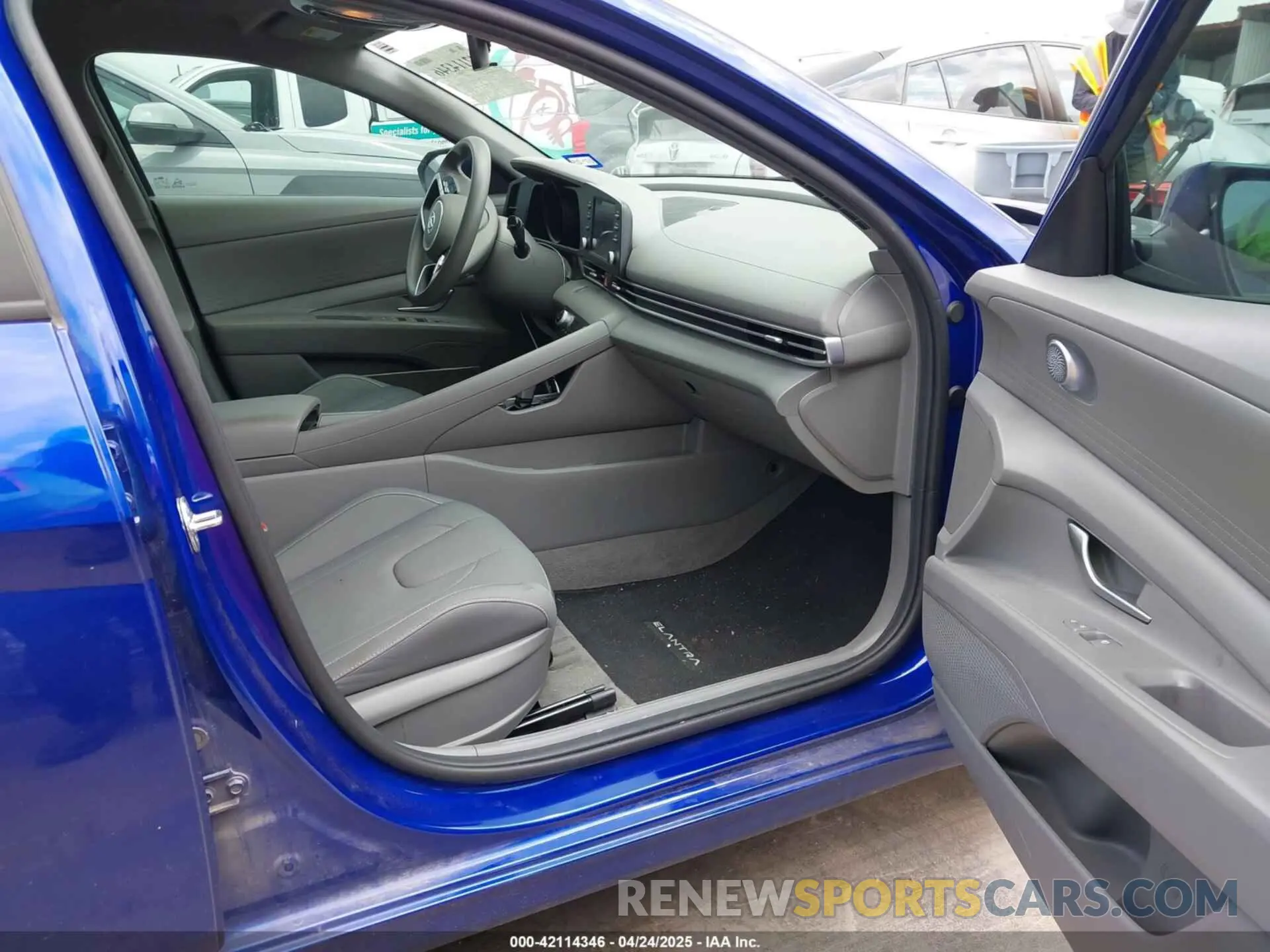 5 Photograph of a damaged car KMHLM4AJ8PU033326 HYUNDAI ELANTRA HYBRID 2023