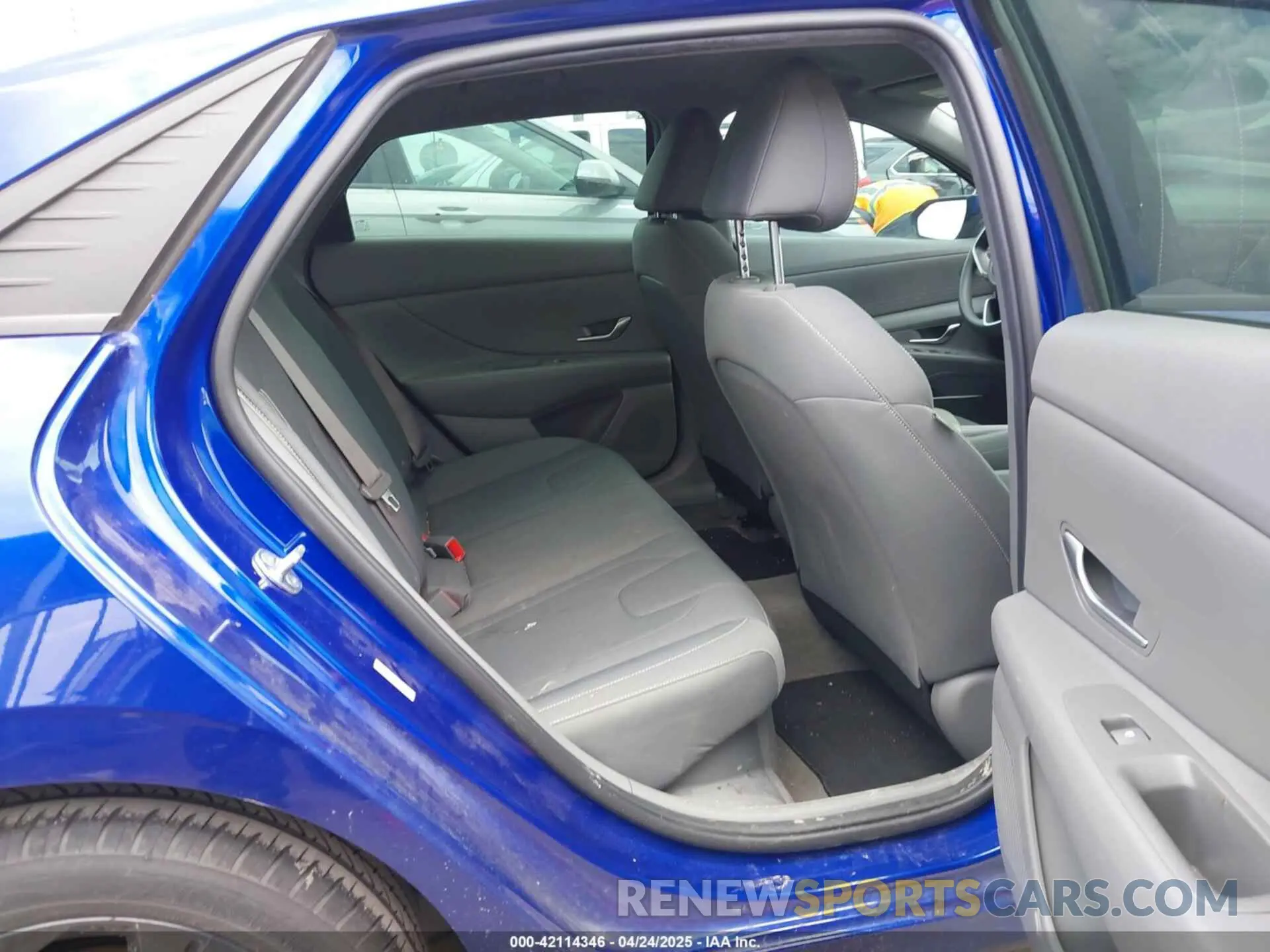 8 Photograph of a damaged car KMHLM4AJ8PU033326 HYUNDAI ELANTRA HYBRID 2023