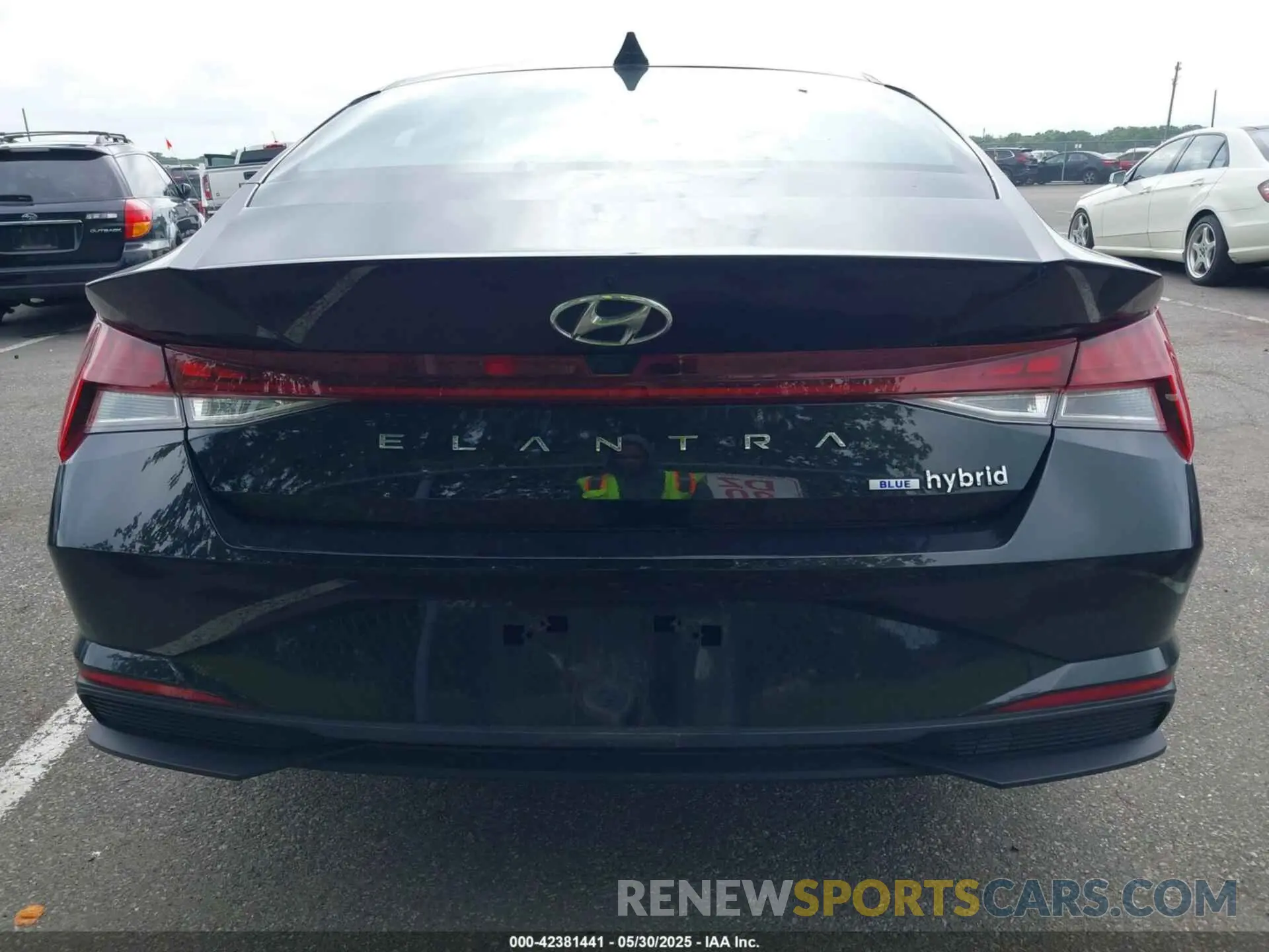 16 Photograph of a damaged car KMHLM4AJ9PU033819 HYUNDAI ELANTRA HYBRID 2023
