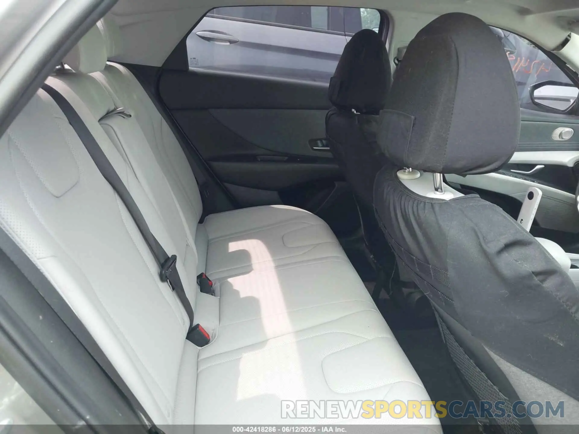 8 Photograph of a damaged car KMHLN4AJ0PU057889 HYUNDAI ELANTRA HYBRID 2023