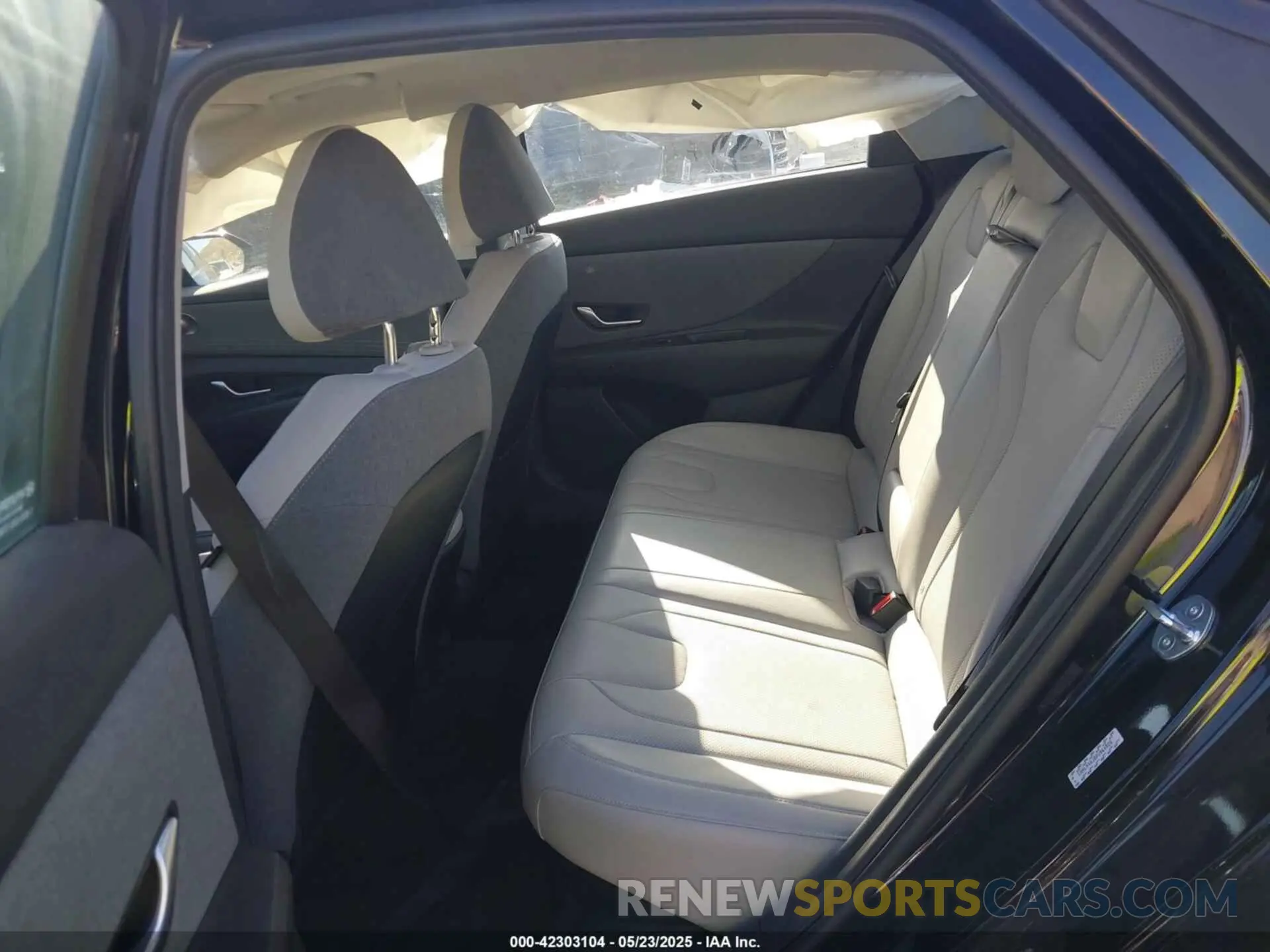 8 Фотография поврежденного автомобиля KMHLN4AJ0PU064826 HYUNDAI ELANTRA HYBRID 2023
