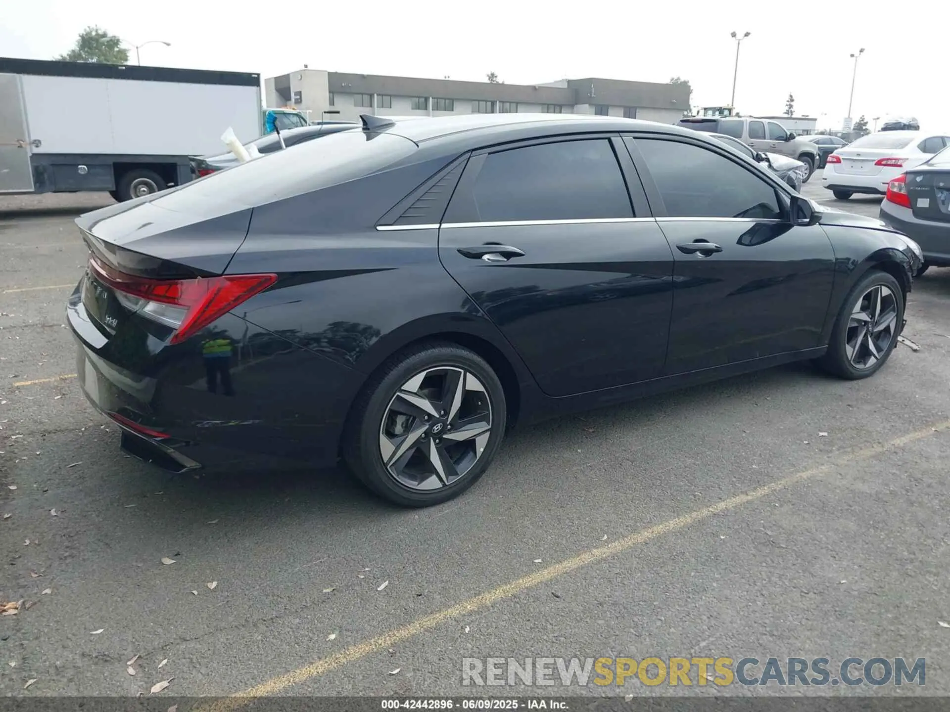 4 Photograph of a damaged car KMHLN4AJ0PU065863 HYUNDAI ELANTRA HYBRID 2023
