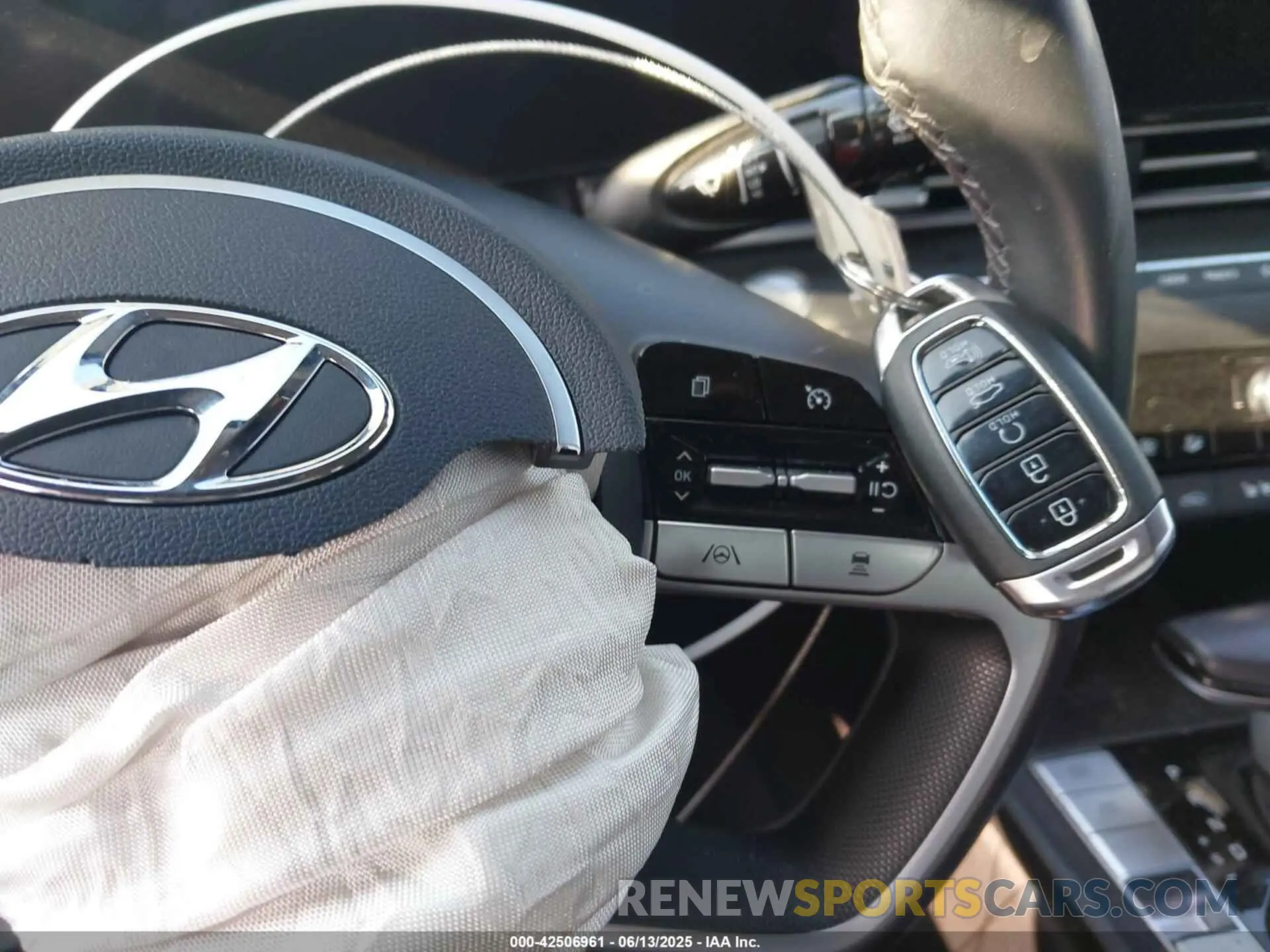 11 Photograph of a damaged car KMHLN4AJ2PU039104 HYUNDAI ELANTRA HYBRID 2023