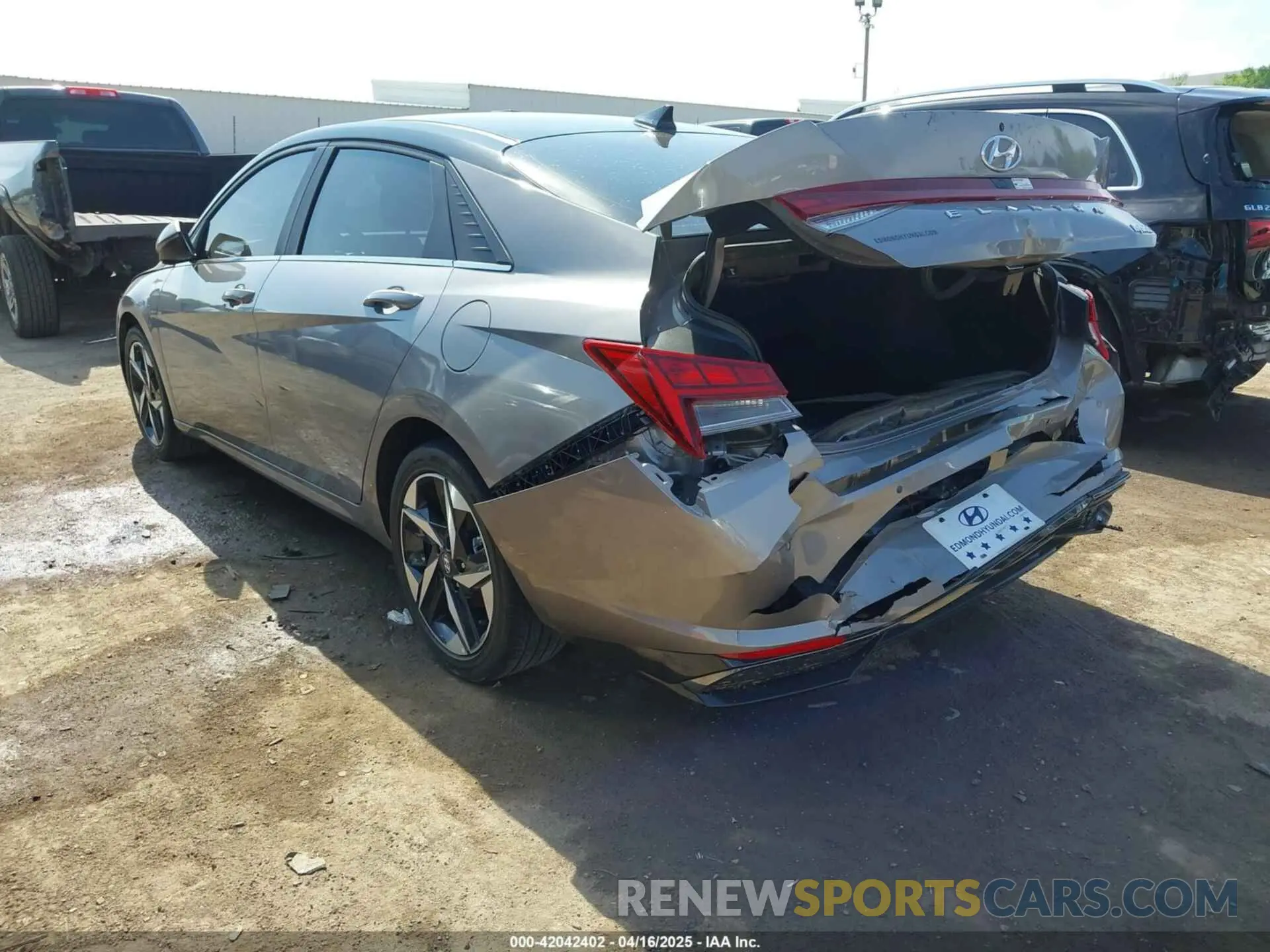 3 Фотография поврежденного автомобиля KMHLN4AJ5PU090614 HYUNDAI ELANTRA HYBRID 2023