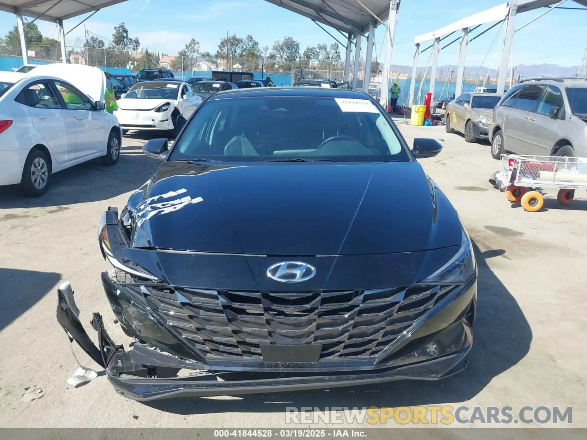 12 Фотография поврежденного автомобиля KMHLN4AJ7PU048266 HYUNDAI ELANTRA HYBRID 2023