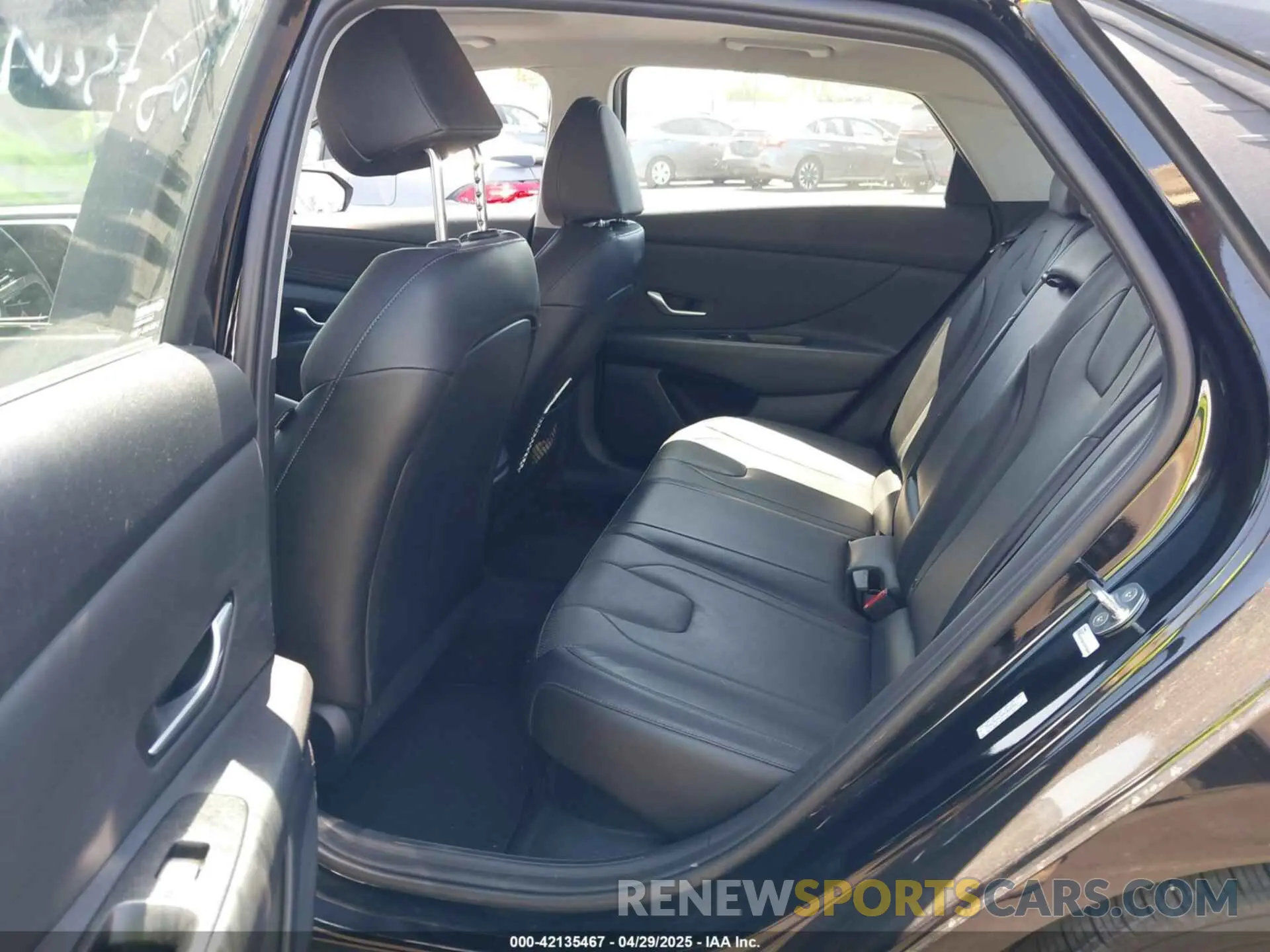 8 Photograph of a damaged car KMHLN4AJ8PU066081 HYUNDAI ELANTRA HYBRID 2023