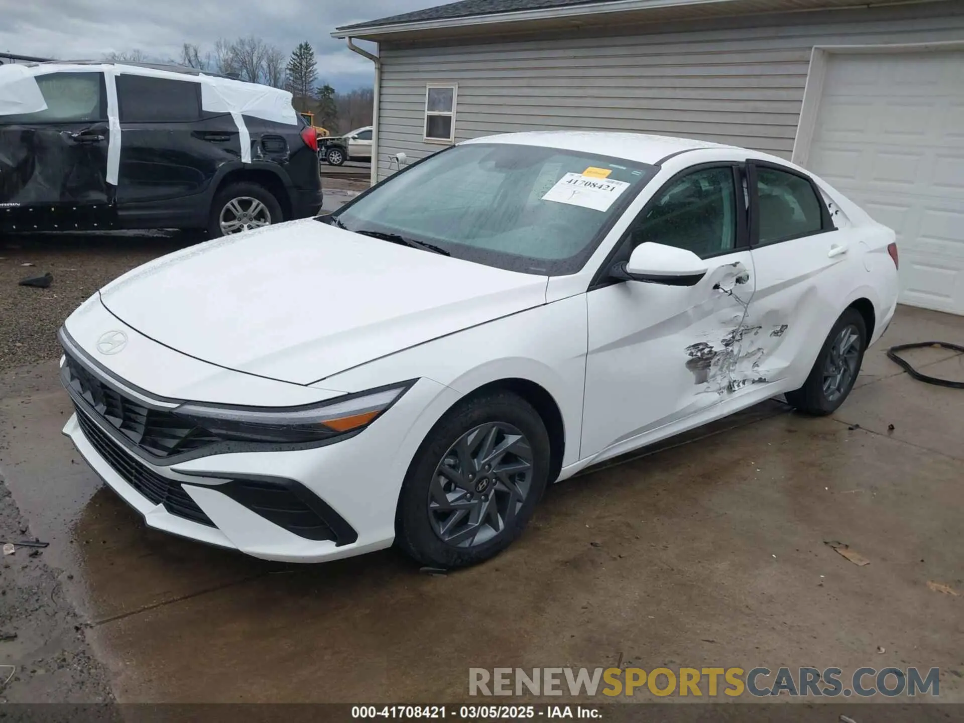 2 Photograph of a damaged car KMHLM4DJ0RU103318 HYUNDAI ELANTRA HYBRID 2024