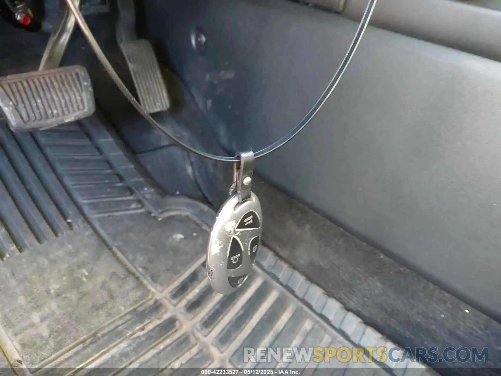 11 Photograph of a damaged car KMHLM4DJ2RU103613 HYUNDAI ELANTRA HYBRID 2024