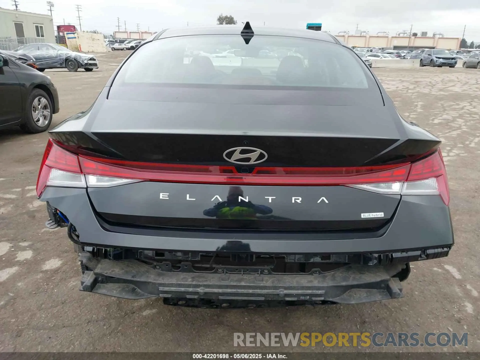 17 Photograph of a damaged car KMHLM4DJ6RU093443 HYUNDAI ELANTRA HYBRID 2024
