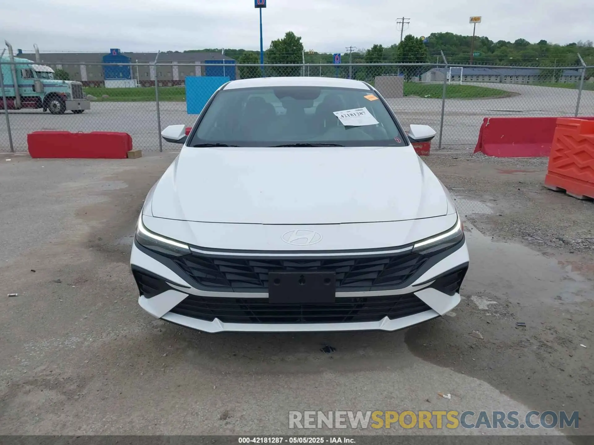 13 Фотография поврежденного автомобиля KMHLM4DJ8RU116768 HYUNDAI ELANTRA HYBRID 2024