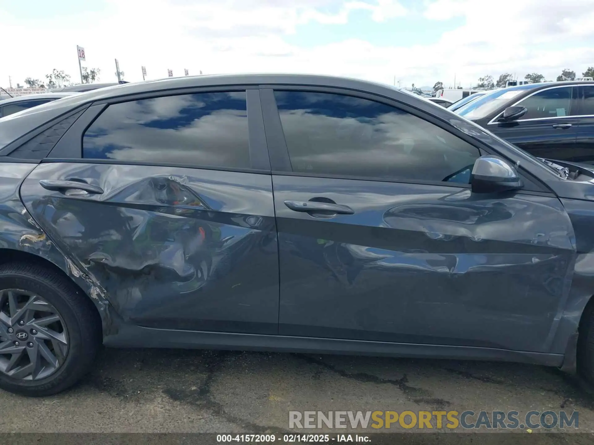 14 Photograph of a damaged car KMHLM4DJXRU093428 HYUNDAI ELANTRA HYBRID 2024