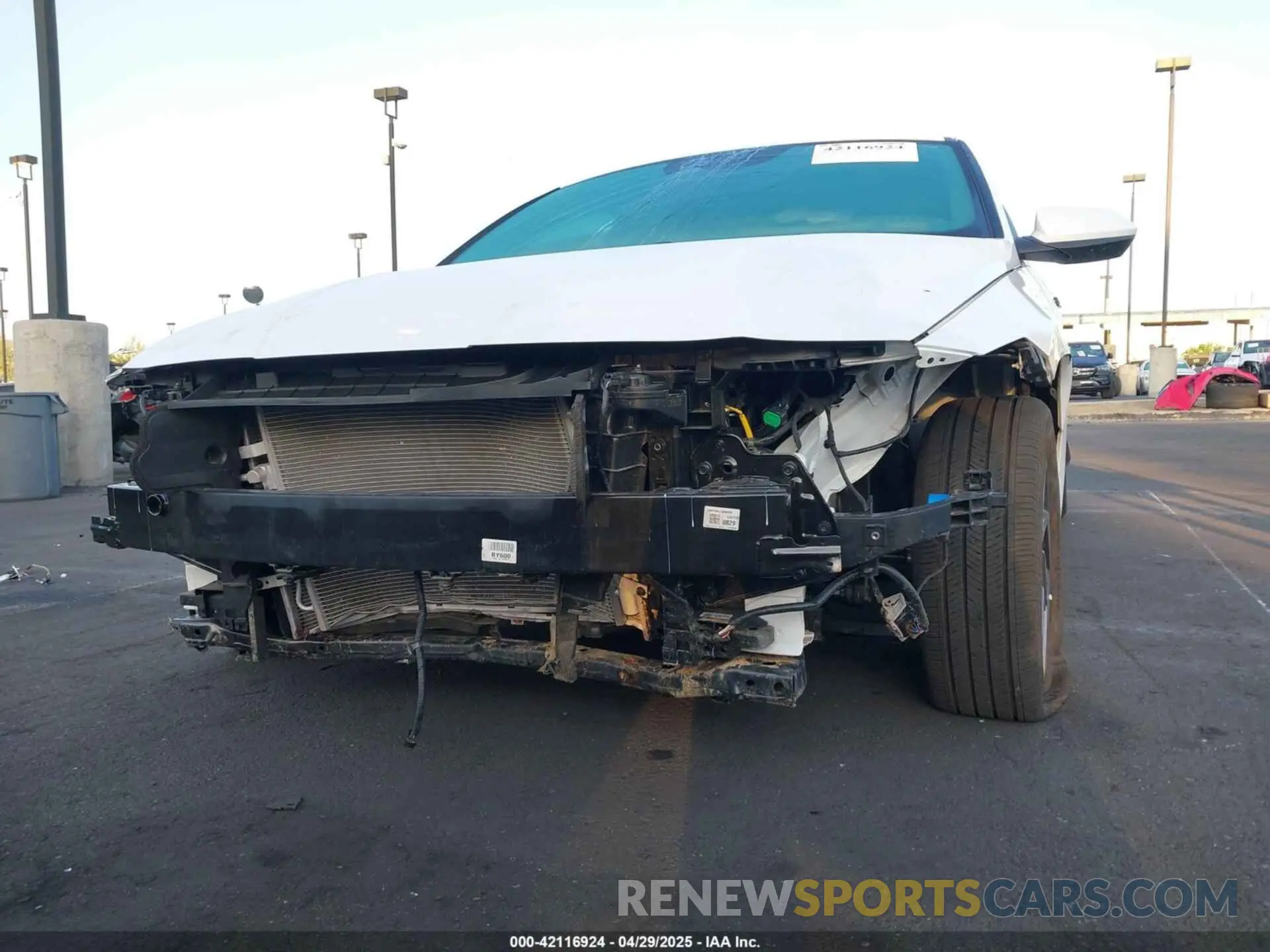 6 Photograph of a damaged car KMHLM4DJXRU097320 HYUNDAI ELANTRA HYBRID 2024