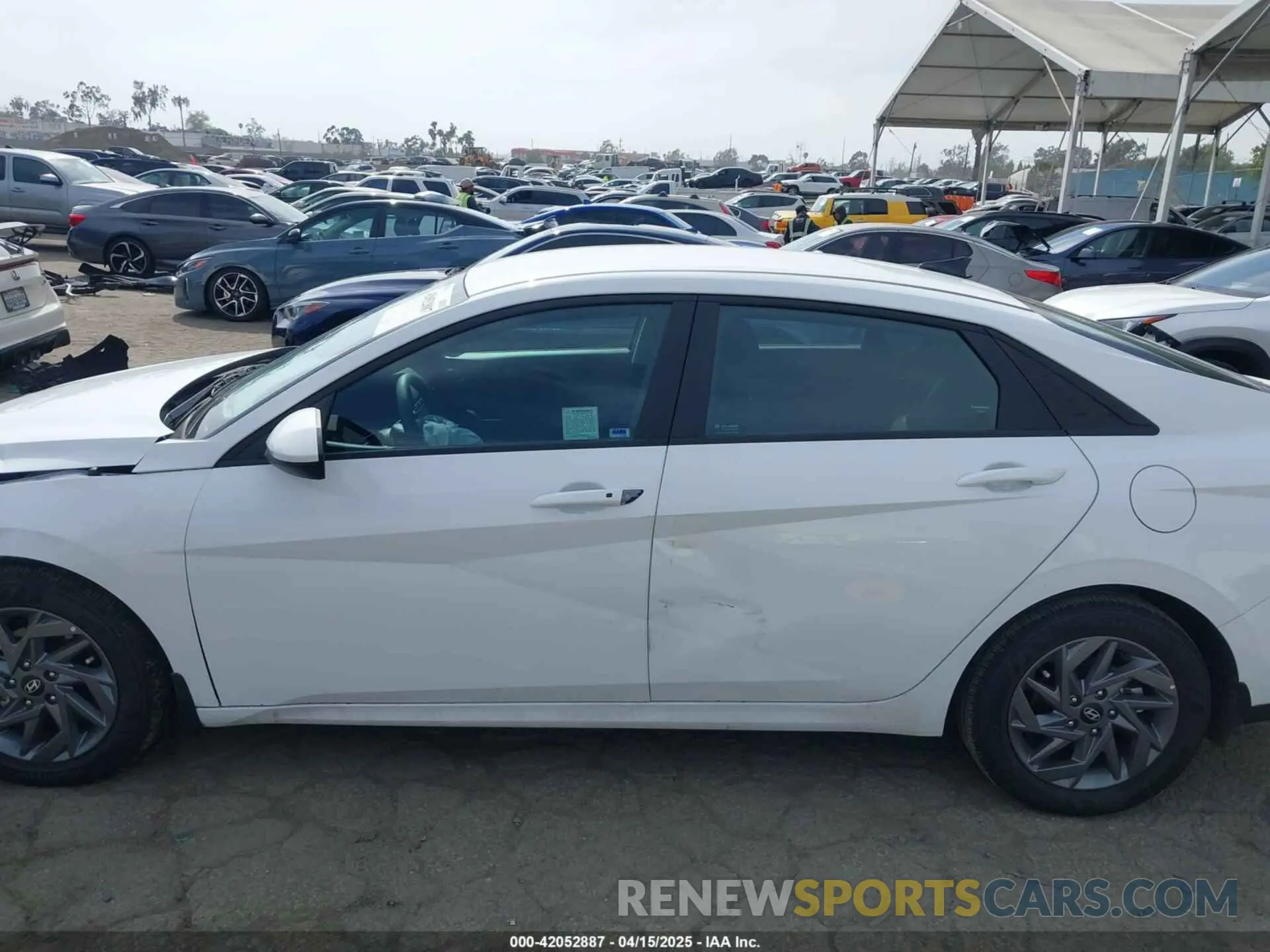 14 Photograph of a damaged car KMHLM4DJXRU097897 HYUNDAI ELANTRA HYBRID 2024