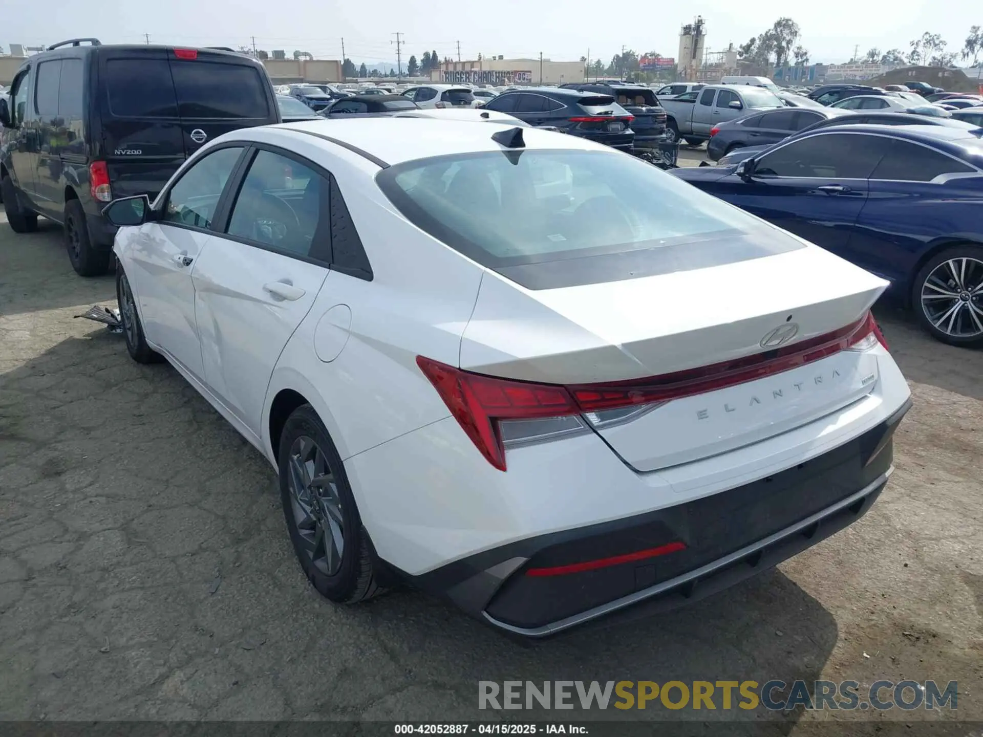 3 Photograph of a damaged car KMHLM4DJXRU097897 HYUNDAI ELANTRA HYBRID 2024