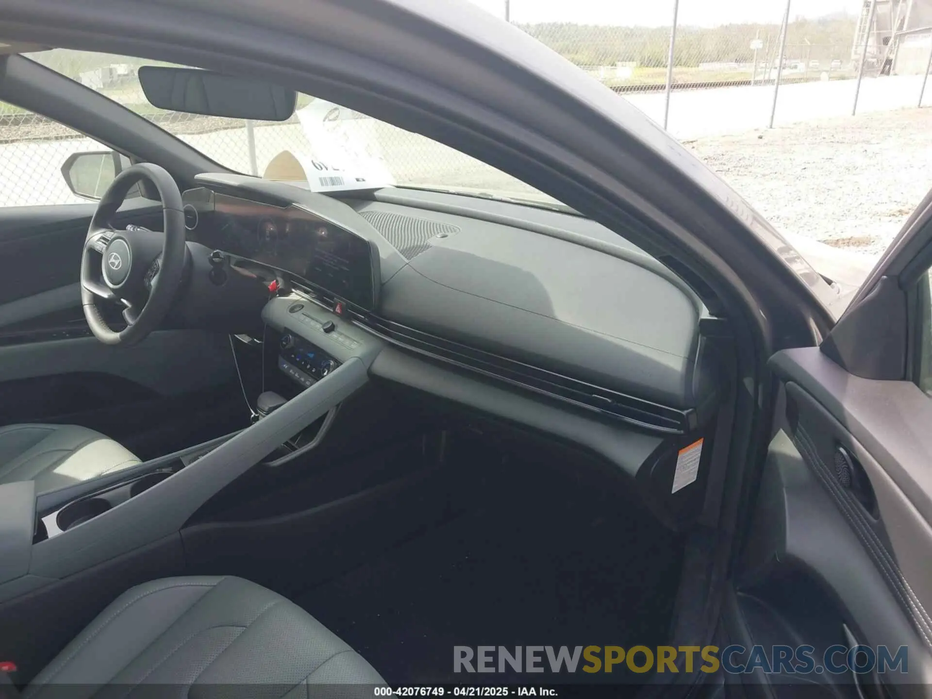 5 Photograph of a damaged car KMHLN4DJ0RU118270 HYUNDAI ELANTRA HYBRID 2024