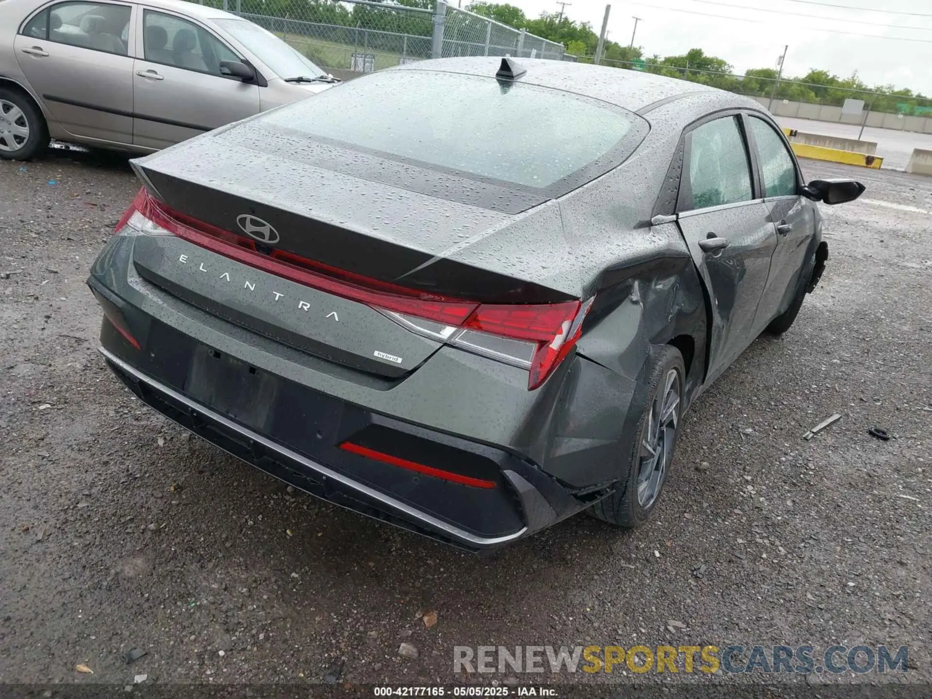 4 Фотография поврежденного автомобиля KMHLN4DJ2RU105004 HYUNDAI ELANTRA HYBRID 2024