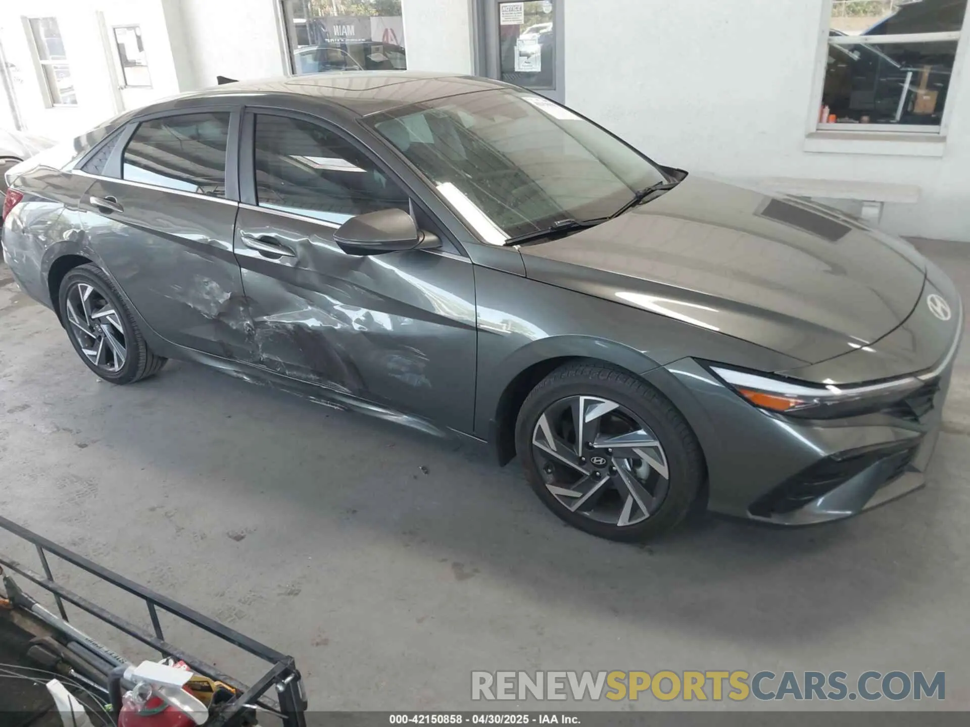 1 Photograph of a damaged car KMHLN4DJ2RU107190 HYUNDAI ELANTRA HYBRID 2024