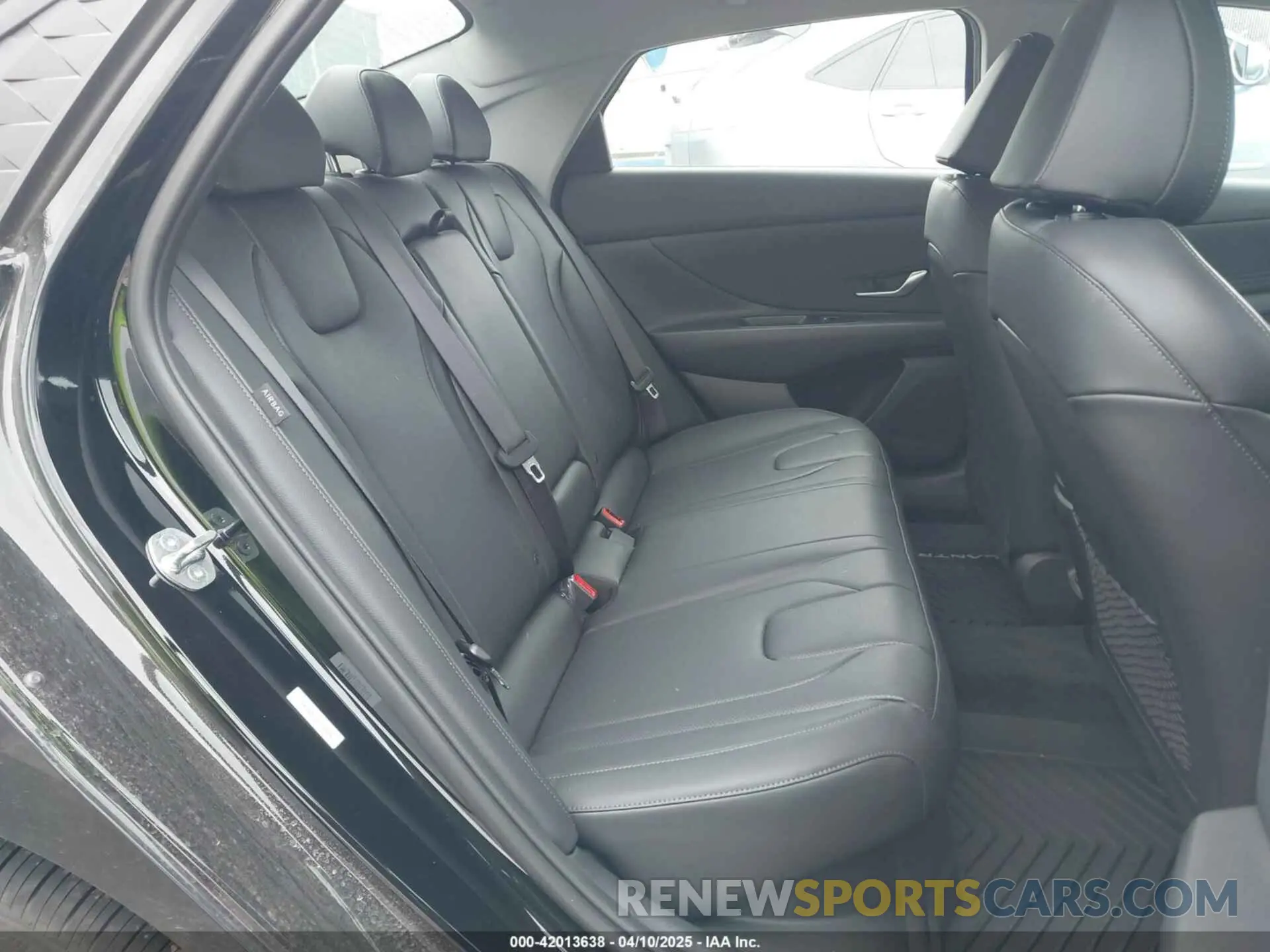 8 Фотография поврежденного автомобиля KMHLN4DJ1SU124424 HYUNDAI ELANTRA HYBRID 2025