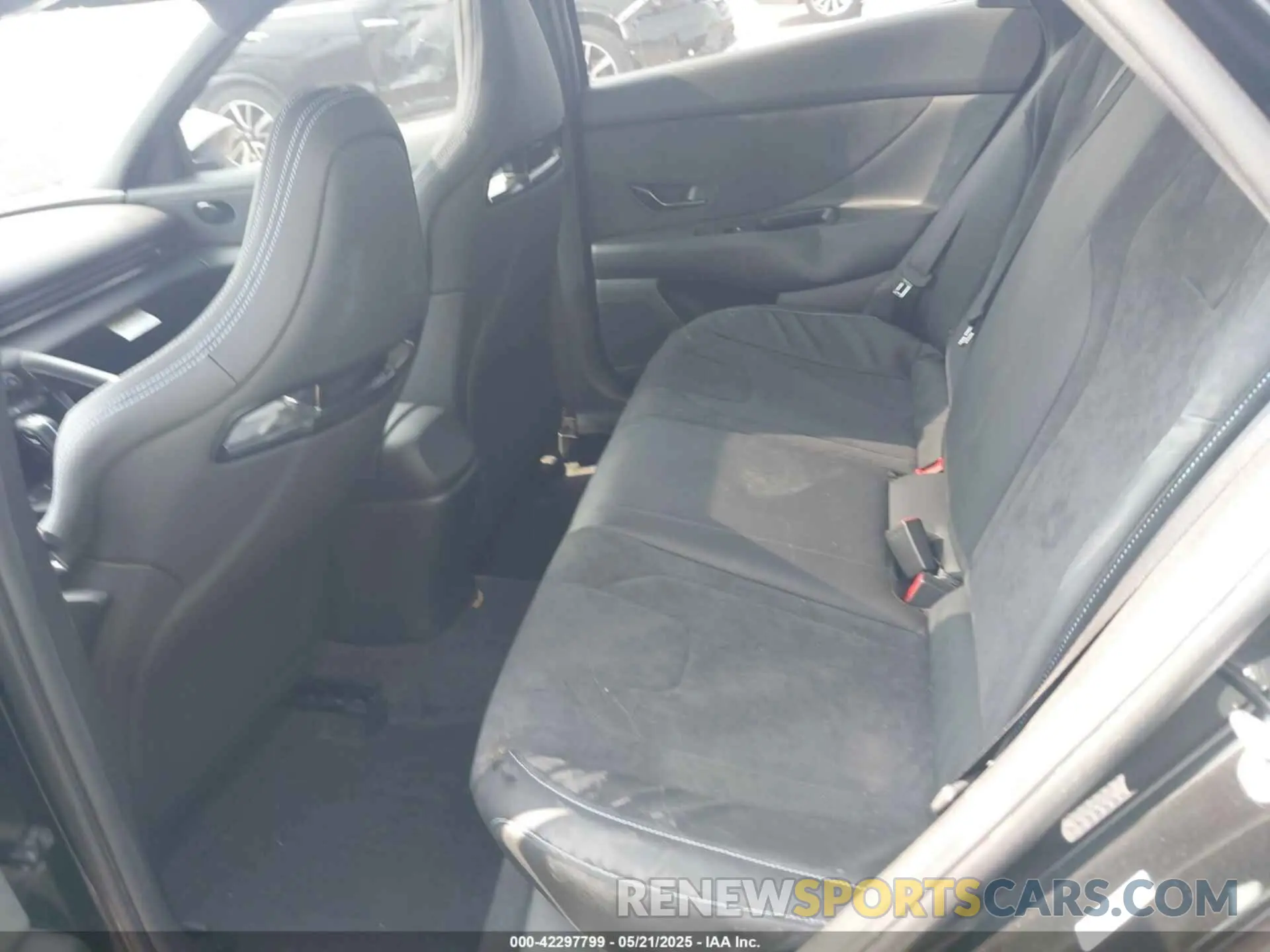 8 Photograph of a damaged car KMHLW4AK6NU005962 HYUNDAI ELANTRA N 2022