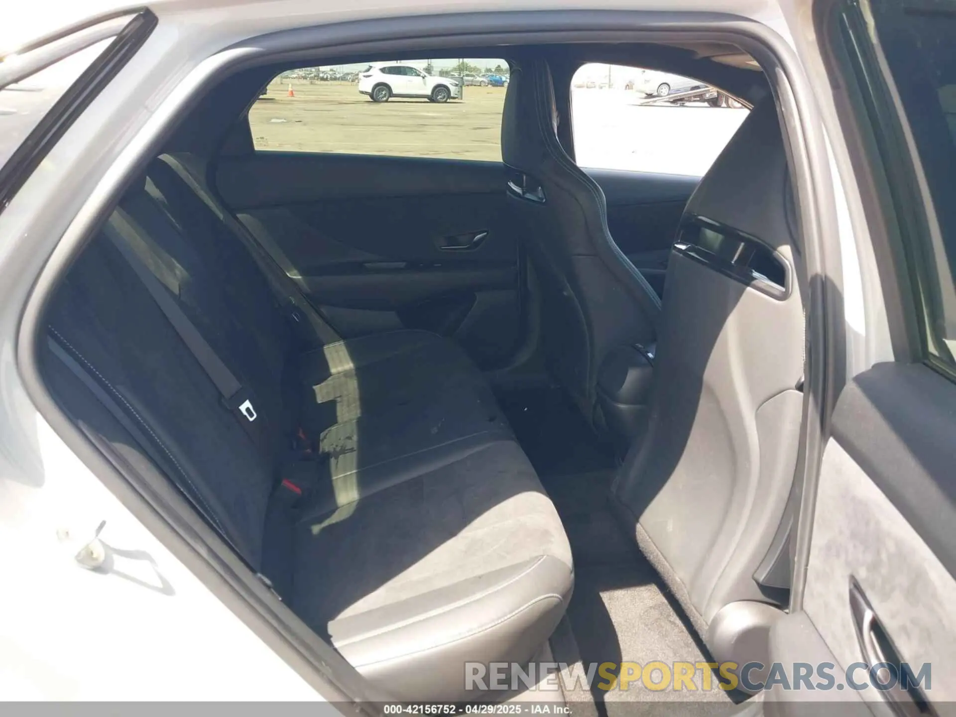 8 Photograph of a damaged car KMHLW4AK9NU008435 HYUNDAI ELANTRA N 2022
